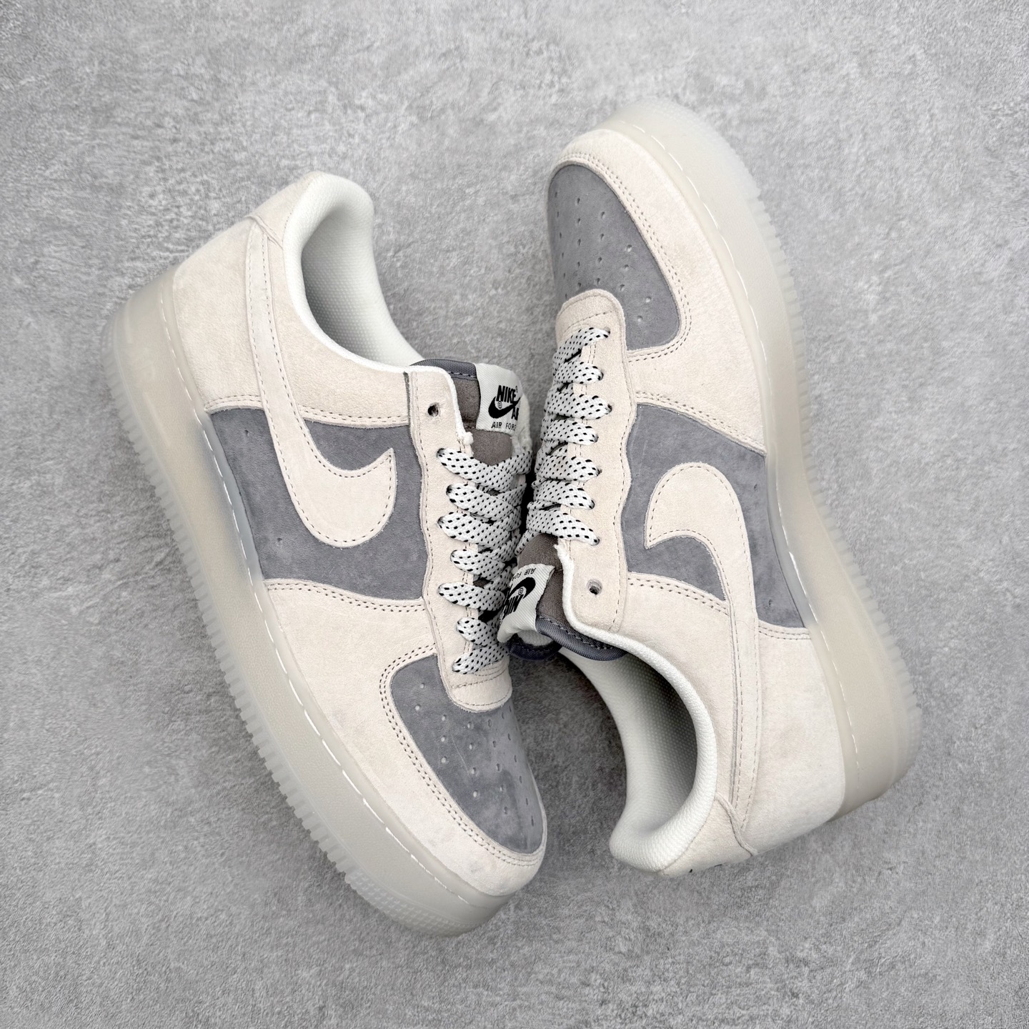 图片[3]-NK Air Force 1´07 Low 空军一号低帮百搭休闲运动板鞋 DD1928-309 柔软、弹性十足的缓震性能和出色的中底设计 横跨复古与现代的外型结合 造就出风靡全球 三十多年的Force 1 直到今天还深受青睐 实拍调校N版已经零色差零失真 百分百还原实物色彩所见即所得 不存在货不对板色差等低级问题 选购参考实物拍摄 不混卖不参货 只用心做好货严格选品 承诺混一赔十 尺码：36 36.5 37.5 38 38.5 39 40 40.5 41 42 42.5 43 44 44.5 45-选品中心