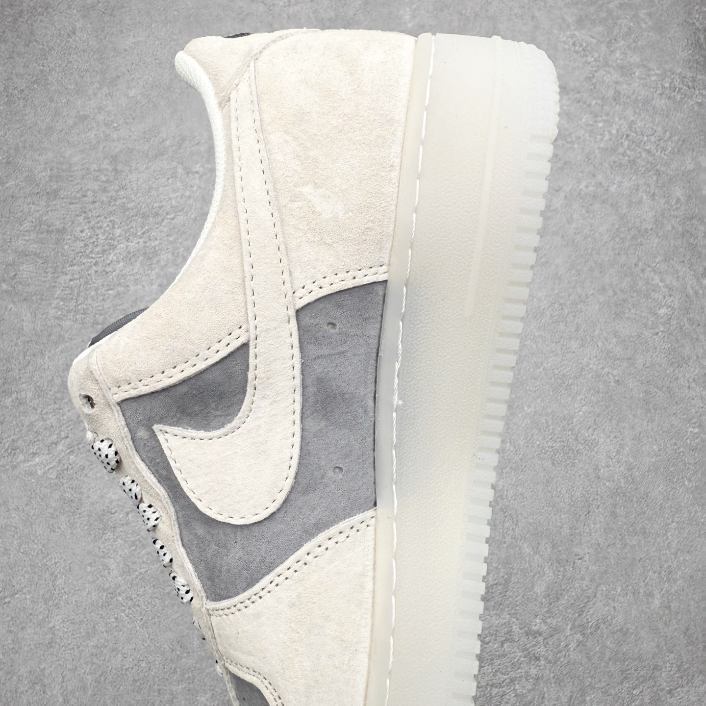 图片[7]-NK Air Force 1´07 Low 空军一号低帮百搭休闲运动板鞋 DD1928-309 柔软、弹性十足的缓震性能和出色的中底设计 横跨复古与现代的外型结合 造就出风靡全球 三十多年的Force 1 直到今天还深受青睐 实拍调校N版已经零色差零失真 百分百还原实物色彩所见即所得 不存在货不对板色差等低级问题 选购参考实物拍摄 不混卖不参货 只用心做好货严格选品 承诺混一赔十 尺码：36 36.5 37.5 38 38.5 39 40 40.5 41 42 42.5 43 44 44.5 45-选品中心