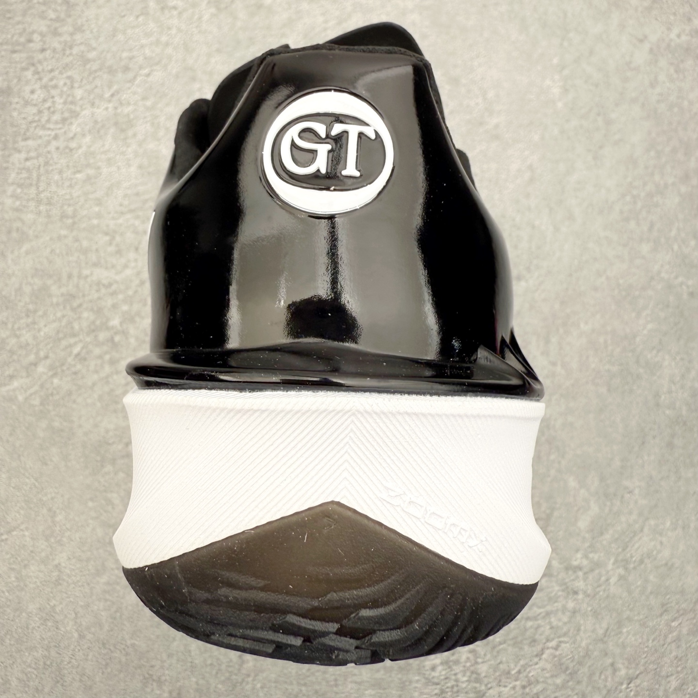 图片[8]-＃K版 NK Air Zoom G.T.4.0 EP 新款实战低帮篮球鞋 一个月返厂/换新售后服务 支持各种实战 全套原纸板楦头开发 独家原档数据私模唯一正确8层组合大底 全新GT 4.0全掌搭载了 ZoomX 泡棉 使得整双鞋在缓震表现上可谓相当优秀 拥有着顶级科技配置的同时 颜值设计也非常可观 整体鞋型仍然保留了前低后高的设计 G.T. Cut 传统的突进极速突破的感觉 鞋头麂皮材质和 NK Flywire 飞线工艺 相对来说包裹感更好了 必备的TPU 支撑片 两侧 Swoosh 的透气孔设计 起到散热透气的作用 鞋舌采用类似跑鞋的半开叉式设计 搭配鞋带既可以提升包裹感 又降低了运动中鞋舌乱跑的可能性 鞋子内里填充相当厚实 避免掉跟 尺码：36 36.5 37.5 38 38.5 39 40 40.5 41 42 42.5 43 44 44.5 45 45.5 46-选品中心