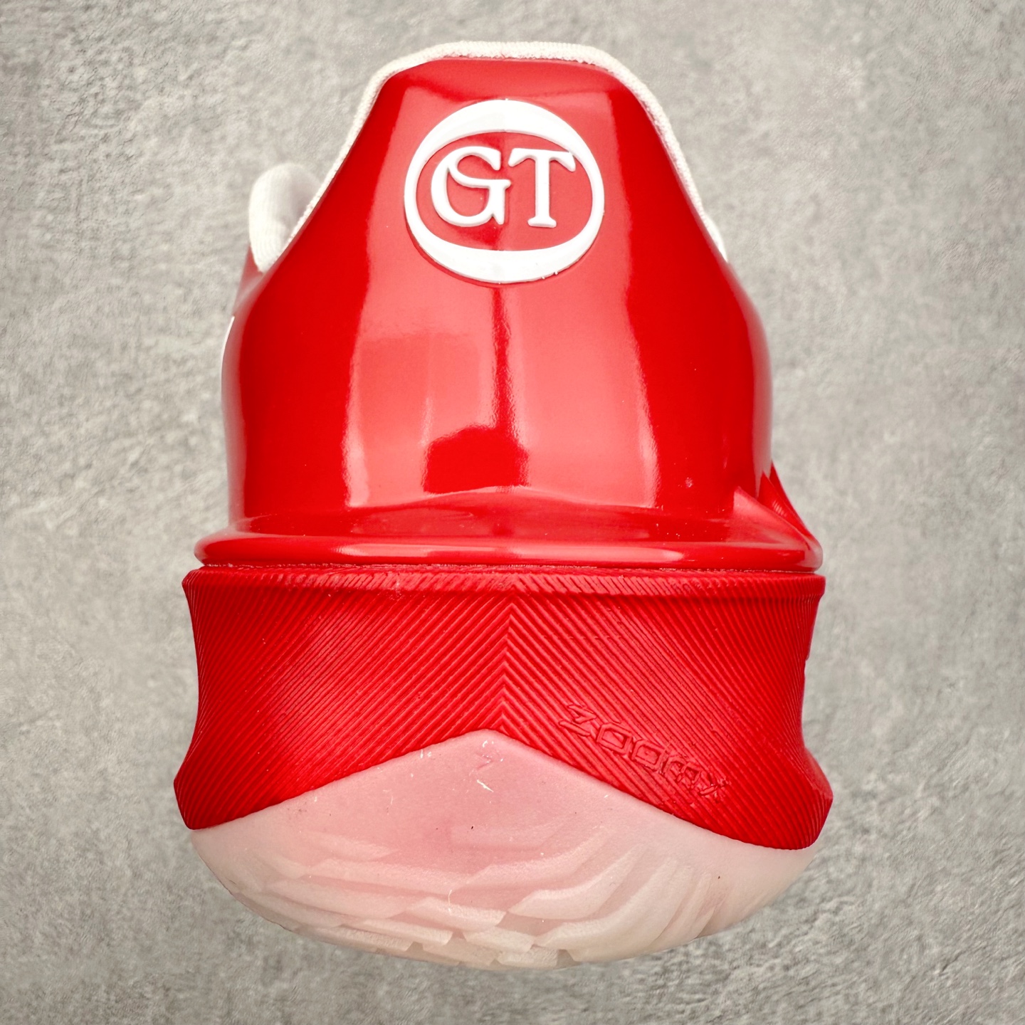 图片[8]-＃K版 NK Air Zoom G.T.4.0 EP 新款实战低帮篮球鞋 一个月返厂/换新售后服务 支持各种实战 全套原纸板楦头开发 独家原档数据私模唯一正确8层组合大底 全新GT 4.0全掌搭载了 ZoomX 泡棉 使得整双鞋在缓震表现上可谓相当优秀 拥有着顶级科技配置的同时 颜值设计也非常可观 整体鞋型仍然保留了前低后高的设计 G.T. Cut 传统的突进极速突破的感觉 鞋头麂皮材质和 NK Flywire 飞线工艺 相对来说包裹感更好了 必备的TPU 支撑片 两侧 Swoosh 的透气孔设计 起到散热透气的作用 鞋舌采用类似跑鞋的半开叉式设计 搭配鞋带既可以提升包裹感 又降低了运动中鞋舌乱跑的可能性 鞋子内里填充相当厚实 避免掉跟 尺码：36 36.5 37.5 38 38.5 39 40 40.5 41 42 42.5 43 44 44.5 45 45.5 46-选品中心