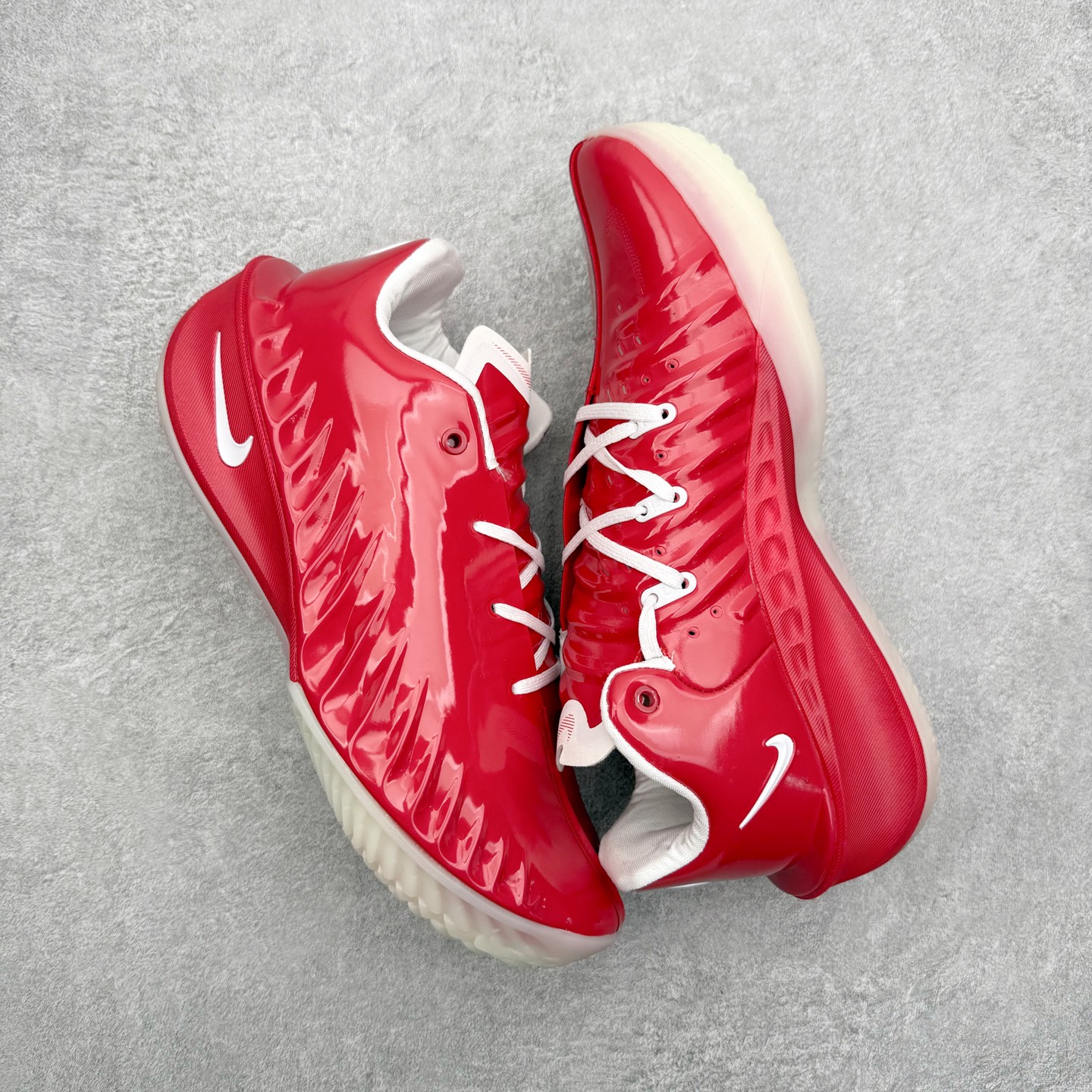 图片[3]-＃K版 NK Air Zoom G.T.4.0 EP 新款实战低帮篮球鞋 一个月返厂/换新售后服务 支持各种实战 全套原纸板楦头开发 独家原档数据私模唯一正确8层组合大底 全新GT 4.0全掌搭载了 ZoomX 泡棉 使得整双鞋在缓震表现上可谓相当优秀 拥有着顶级科技配置的同时 颜值设计也非常可观 整体鞋型仍然保留了前低后高的设计 G.T. Cut 传统的突进极速突破的感觉 鞋头麂皮材质和 NK Flywire 飞线工艺 相对来说包裹感更好了 必备的TPU 支撑片 两侧 Swoosh 的透气孔设计 起到散热透气的作用 鞋舌采用类似跑鞋的半开叉式设计 搭配鞋带既可以提升包裹感 又降低了运动中鞋舌乱跑的可能性 鞋子内里填充相当厚实 避免掉跟 尺码：36 36.5 37.5 38 38.5 39 40 40.5 41 42 42.5 43 44 44.5 45 45.5 46-选品中心