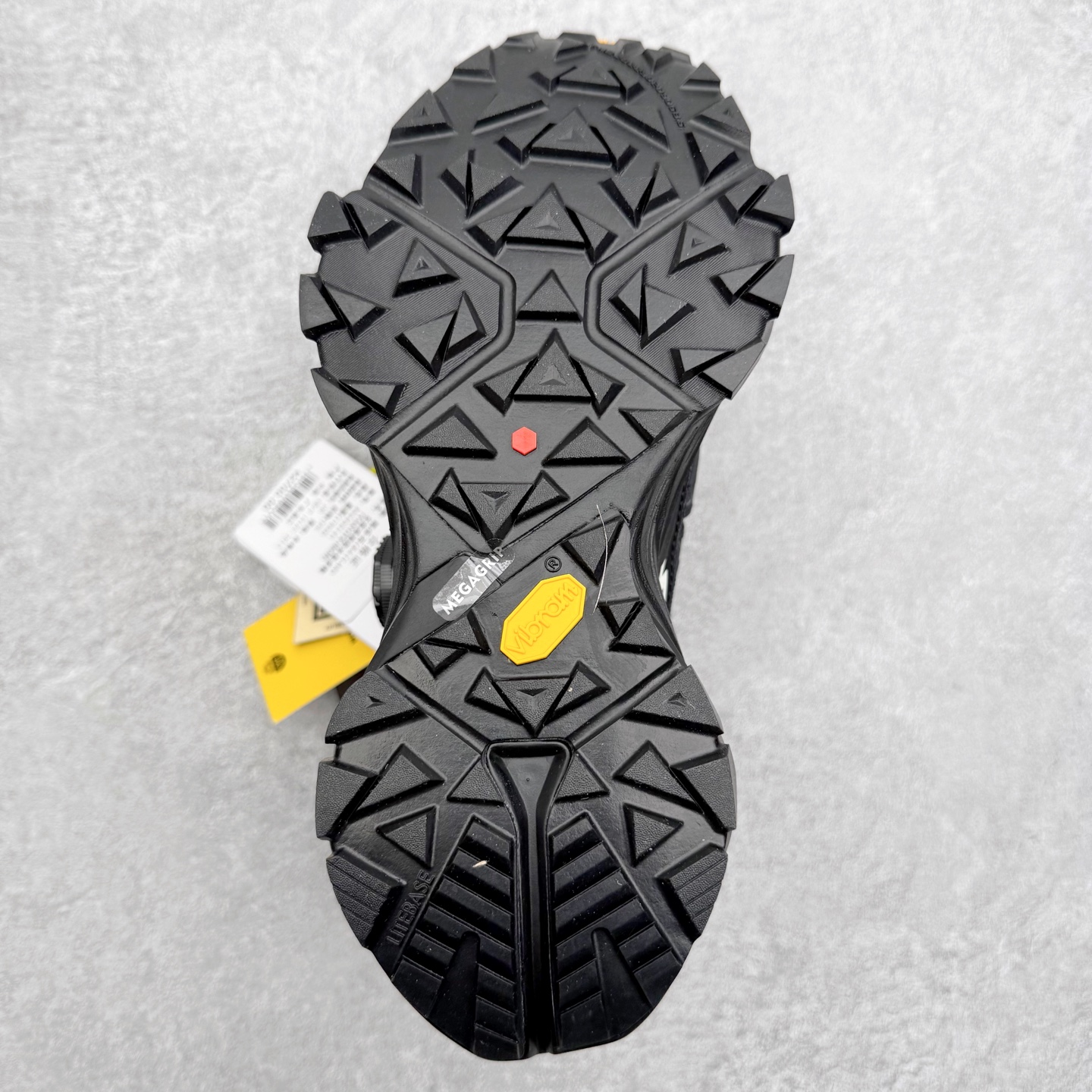 图片[9]-＃K版 KAILAS YAN GTX HIGH 凯乐石运动户外舒适时尚防滑防水透气高帮登山徒步鞋 KAILAS凯乐石品牌是全球三大全系攀登品牌之一，于2003年创立于中国广州，致力于为有攀登梦想的户外运动员及爱好者，研发制造功能性专业装备，满足他们在极限环境下安全舒适的需求，凯乐石专注于科技面料的开发及专业功能设计，产品线覆盖登山、攀岩、徒步、越野跑山、露营、旅行等多项户外运动，通过运动员的测试反馈，不断进化迭代，产品荣获国内外大奖71座，发明专利21个，更突破性的自主研发攀登器械，打造出中国的攀登硬实力。实拍调校N版已经零色差零失真 百分百还原实物色彩所见即所得 不存在货不对板色差等低级问题 选购参考实物拍摄 不混卖不参货 只用心做好货严格选品 承诺混一赔十 尺码：36 36.5 37.5 38 38.5 39 40 40.5 41 42 42.5 43 44 44.5 45-选品中心