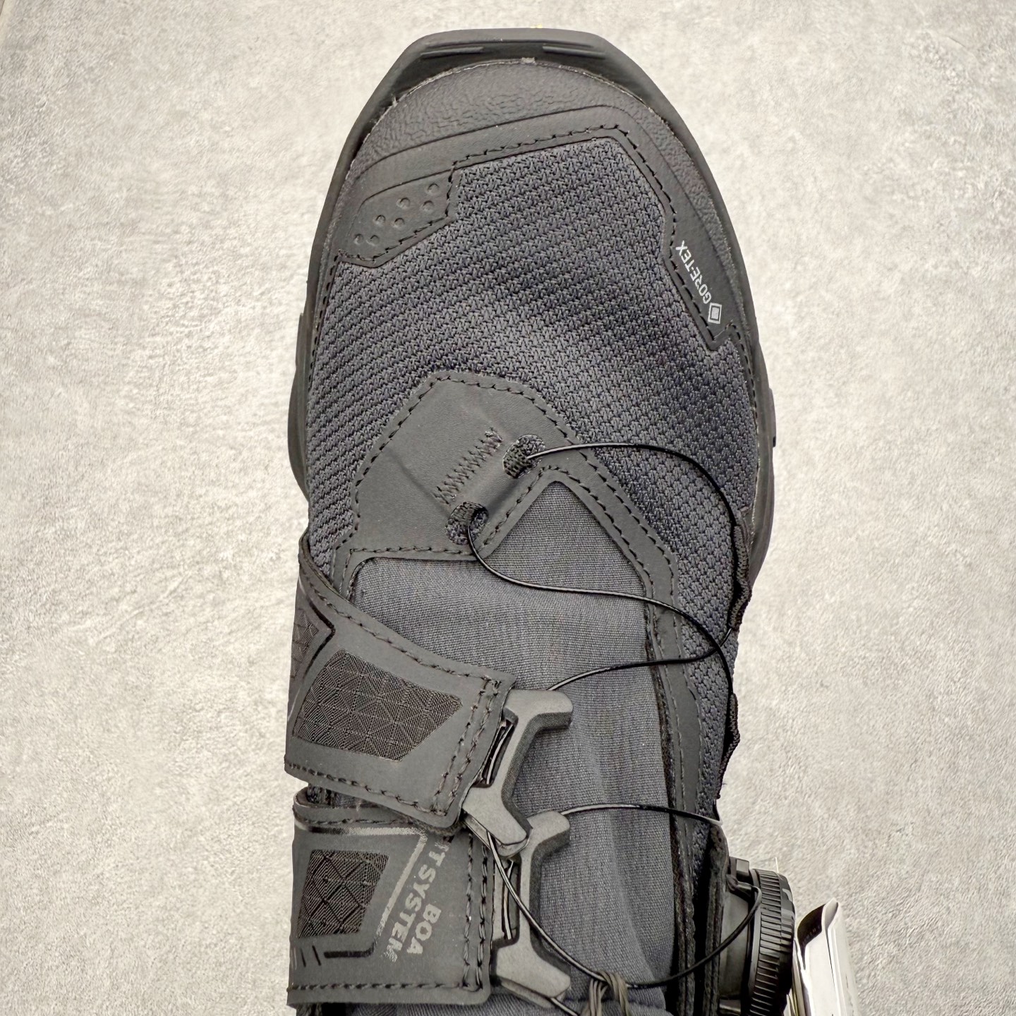 图片[4]-＃K版 KAILAS YAN GTX HIGH 凯乐石运动户外舒适时尚防滑防水透气高帮登山徒步鞋 KAILAS凯乐石品牌是全球三大全系攀登品牌之一，于2003年创立于中国广州，致力于为有攀登梦想的户外运动员及爱好者，研发制造功能性专业装备，满足他们在极限环境下安全舒适的需求，凯乐石专注于科技面料的开发及专业功能设计，产品线覆盖登山、攀岩、徒步、越野跑山、露营、旅行等多项户外运动，通过运动员的测试反馈，不断进化迭代，产品荣获国内外大奖71座，发明专利21个，更突破性的自主研发攀登器械，打造出中国的攀登硬实力。实拍调校N版已经零色差零失真 百分百还原实物色彩所见即所得 不存在货不对板色差等低级问题 选购参考实物拍摄 不混卖不参货 只用心做好货严格选品 承诺混一赔十 尺码：36 36.5 37.5 38 38.5 39 40 40.5 41 42 42.5 43 44 44.5 45-选品中心