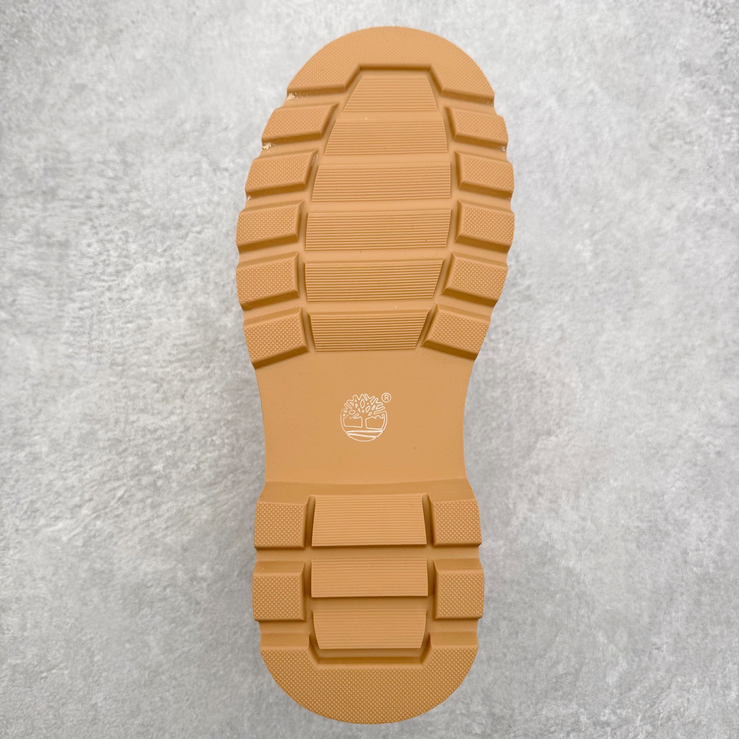 图片[9]-Timberland添柏岚/天伯伦户外中帮休闲大黄靴系列 广东大厂品质 原盒原包装 面料采用意大利🇮🇹顶级磨砂细纹牛皮 搭配防臭防腐真皮乳胶鞋垫 给您完美的穿着体验 质量考究耐穿 型男必备 专治不帅 高品质脚感一流 尺码：38 39 40 41 42 43 44（皮鞋码）-选品中心