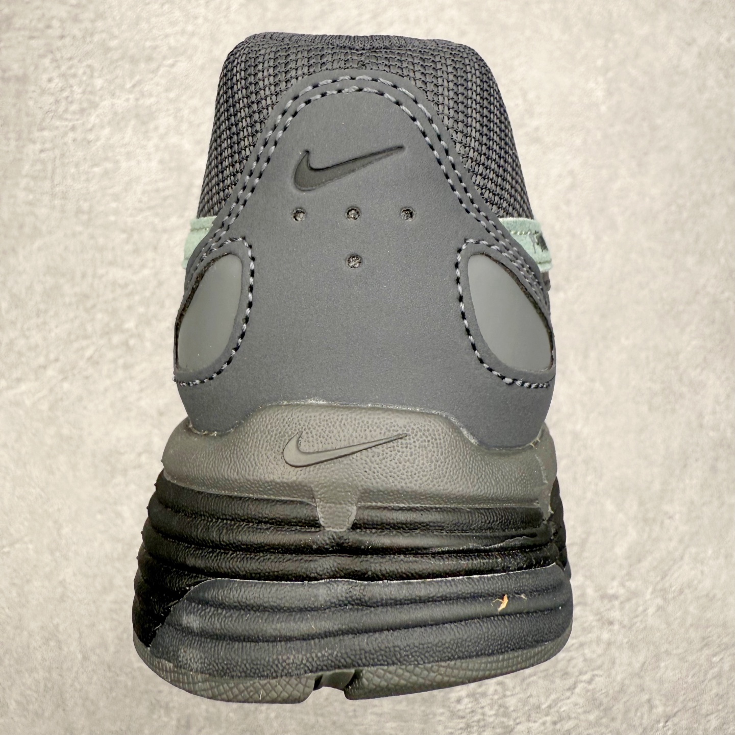 图片[8]-＃CS纯原 NK P-6000 系列低帮复古老爹风休闲运动舒适慢跑鞋 IM5997-060 购入原鞋原装纸板楦头开发 独家私模四层组合大底 市场唯一正确版本 良心定价 新配色陆续出货 进口三文治网面 融合 Pegasus 过往运动鞋设计 助力 21 世纪早期跑步运动跃升时尚新高度 采用透气网眼布、运动风格线条和耐穿覆面 兼具吸睛外观和舒适感受 中底泡绵以田径赛道为灵感 打造厚实设计 缔造出众缓震性能 尺码：36 36.5 37.5 38 38.5 39 40 40.5 41 42 42.5 43 44 44.5 45-选品中心