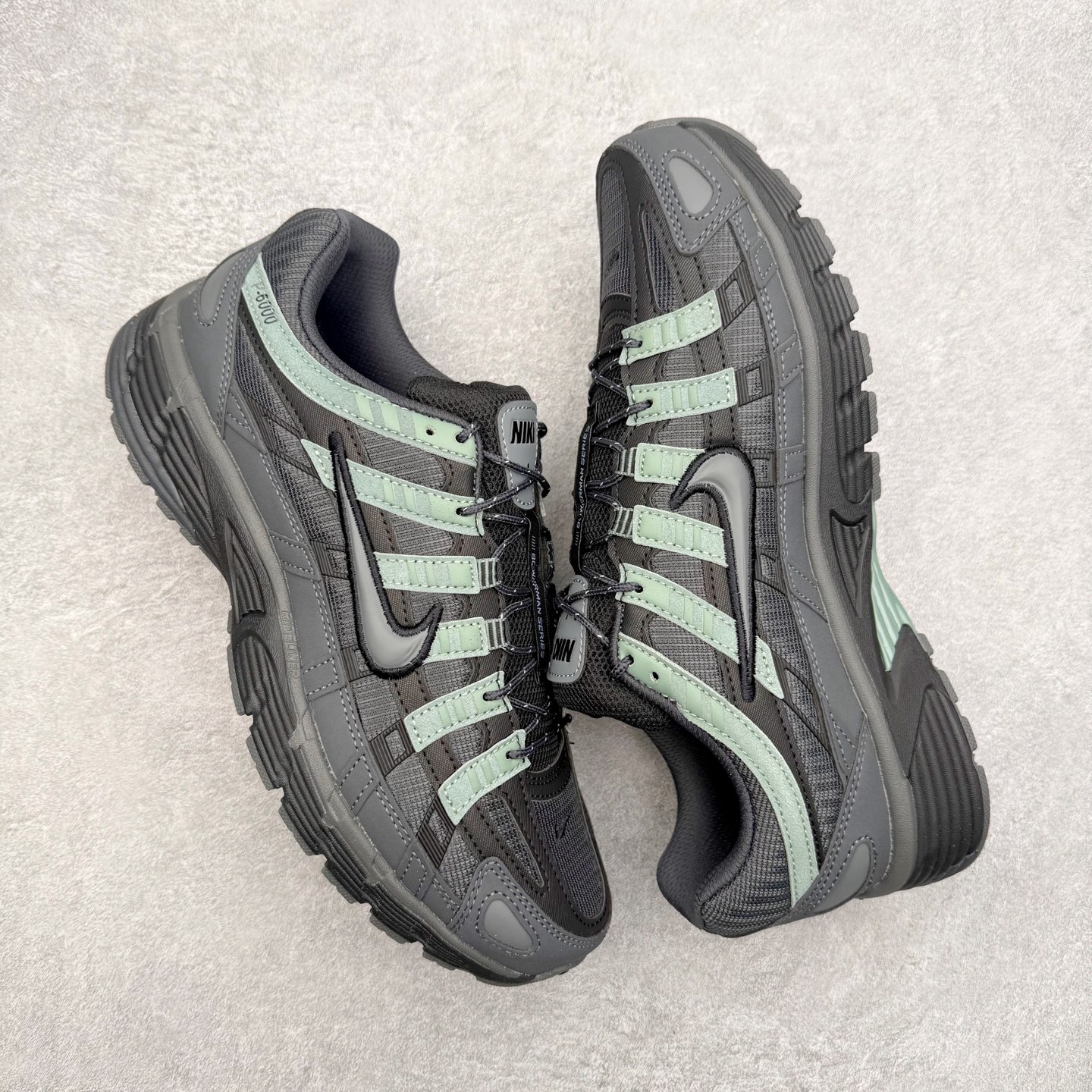 图片[3]-＃CS纯原 NK P-6000 系列低帮复古老爹风休闲运动舒适慢跑鞋 IM5997-060 购入原鞋原装纸板楦头开发 独家私模四层组合大底 市场唯一正确版本 良心定价 新配色陆续出货 进口三文治网面 融合 Pegasus 过往运动鞋设计 助力 21 世纪早期跑步运动跃升时尚新高度 采用透气网眼布、运动风格线条和耐穿覆面 兼具吸睛外观和舒适感受 中底泡绵以田径赛道为灵感 打造厚实设计 缔造出众缓震性能 尺码：36 36.5 37.5 38 38.5 39 40 40.5 41 42 42.5 43 44 44.5 45-选品中心