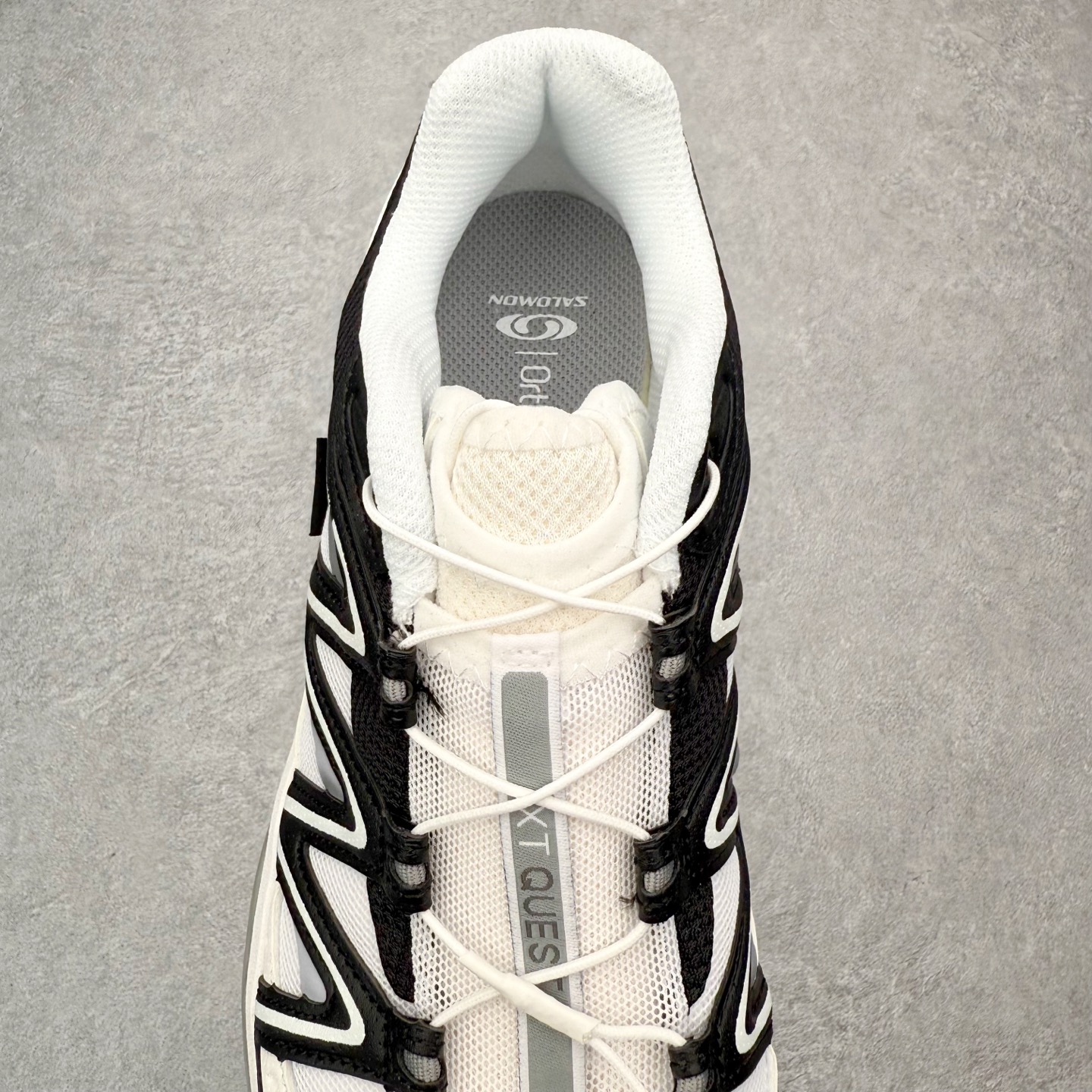 图片[5]-＃PK4.0 Salomon XT-QUEST ADV 萨洛蒙潮流越野机能户外功能鞋 基于市场现有版本全新升级调整改良 现阶段市场最强产物 全新主色陆续出货 大底描漆工整零瑕疵 鞋头定型弧度完美 纯原外贸平台特供订单 耗时半年巨作 全套原纸板楦头开发 原厂特供网布配套加持 确保原汁原味 完美呈现版型 原档数据独家私模五层组合大底 男女鞋同步官方开发至46.5 原装Ortholite轻量化鞋垫 中底布带钢印编号 原厂TPU锁扣 进口港宝加持 后跟自然饱满 还原公司包裹性 基于 SALOMON 初代 XT 鞋身造型并搭载 4D ADVANCED CHASSIS™ 大底打造而成 为这款 XT-QUEST 带来了多项足部控制与保护等功能性 如在运动过程中控制左右晃动的过程而提高稳定性、改善长途越野过程中足中到足尖的过渡、提高感知岩石的精确度以抵抗尖锐物体对脚底的伤害以及采用动态缓冲来增强穿着舒适感 从而减轻疲劳感 使XT-QUEST 成为一双舒适且安全的户外之履 尺码：36 36.5 37.5 38 38.5 39 40 40.5 41 42 42.5 43 44 44.5 45-选品中心