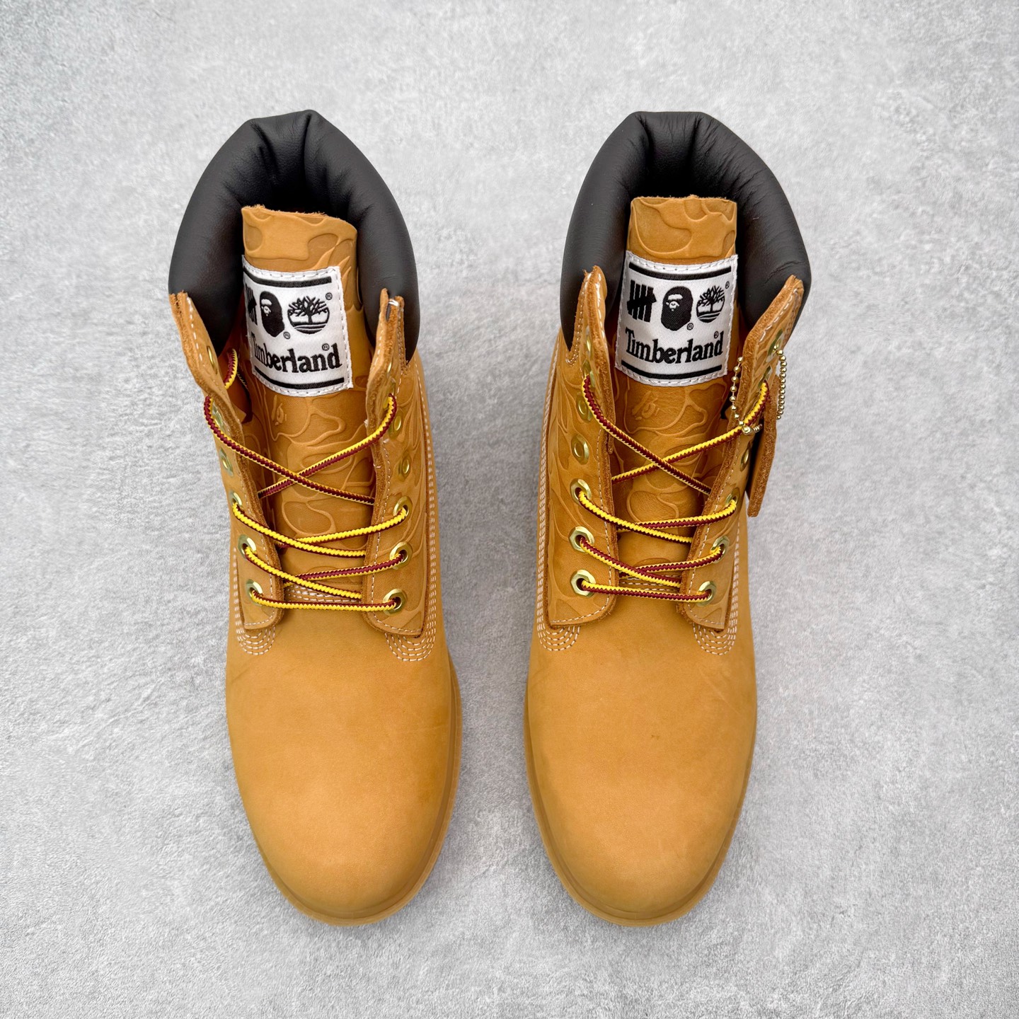 图片[2]-＃ZS Timberland x Bape x Undefeated 天伯伦/添柏岚 猿人头 不败 三方联名限量款 卖了两年也卖爆了两年的经典联名款 中山大厂代工生产 原厂精选防水磨砂牛皮 顶级注塑大底 正品四线并齐工艺 原厂bape 纹路压花 横折动态防泼水 原厂包装盒以及配件一应俱全 Size 36 37 38 39.5 40 41 42 43 44 45 46 男码偏大-选品中心