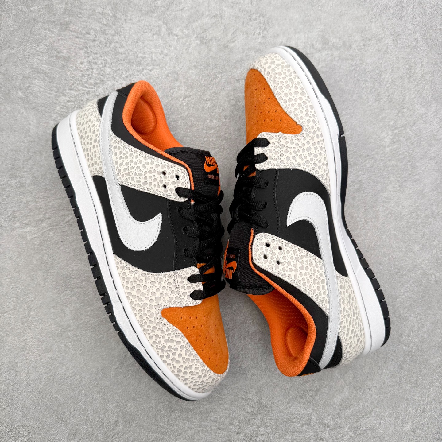 图片[3]-＃F版 NK SB Dunk Low FZ1233-001 极限压缩利润空间 超乎所想的高性价比 用料绝不含糊 原盒原配 正确耐磨橡胶大底 超高清洁度 全鞋零毛边皮料切割 全套原楦原模倾力打造完美版型 尺码：36 36.5 37.5 38 38.5 39 40 40.5 41 42 42.5 43 44 44.5 45 46 47.5-选品中心