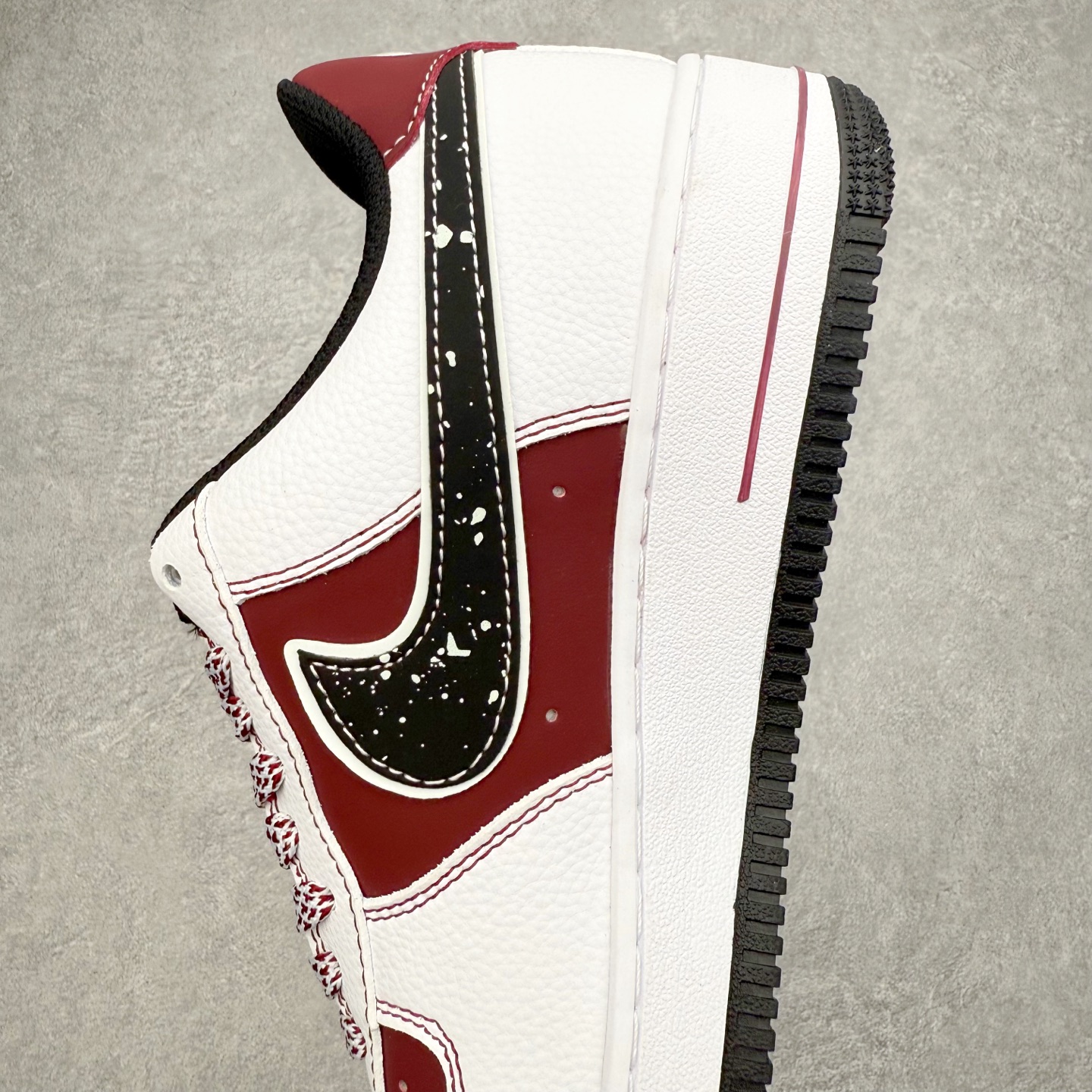 图片[7]-NK Air Force 1´07 Low 空军一号低帮百搭休闲运动板鞋 KK1988-511 柔软、弹性十足的缓震性能和出色的中底设计 横跨复古与现代的外型结合 造就出风靡全球 三十多年的Force 1 直到今天还深受青睐 实拍调校N版已经零色差零失真 百分百还原实物色彩所见即所得 不存在货不对板色差等低级问题 选购参考实物拍摄 不混卖不参货 只用心做好货严格选品 承诺混一赔十 尺码：36 36.5 37.5 38 38.5 39 40 40.5 41 42 42.5 43 44 44.5 45-选品中心