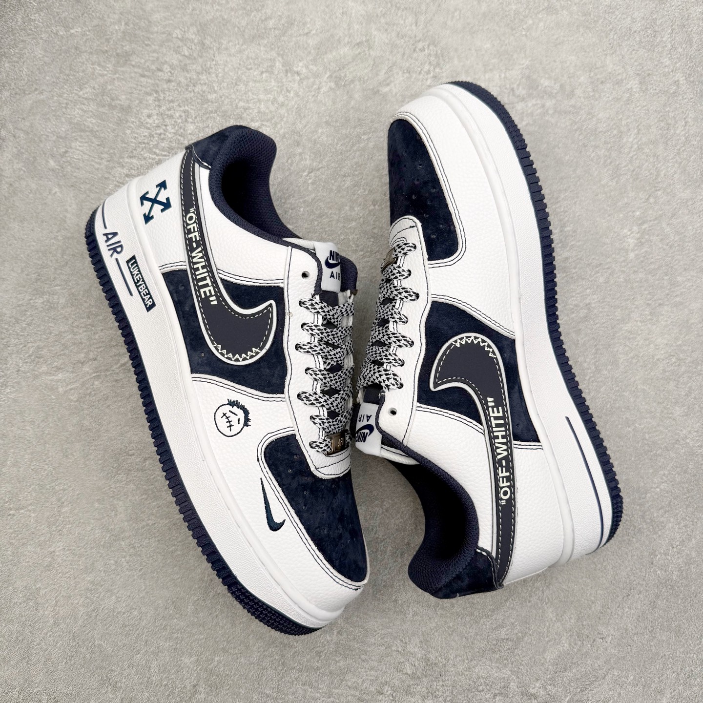 图片[3]-NK Air Force 1´07 Low 空军一号低帮百搭休闲运动板鞋 HV5999-002 柔软、弹性十足的缓震性能和出色的中底设计 横跨复古与现代的外型结合 造就出风靡全球 三十多年的Force 1 直到今天还深受青睐 实拍调校N版已经零色差零失真 百分百还原实物色彩所见即所得 不存在货不对板色差等低级问题 选购参考实物拍摄 不混卖不参货 只用心做好货严格选品 承诺混一赔十 尺码：36 36.5 37.5 38 38.5 39 40 40.5 41 42 42.5 43 44 44.5 45-选品中心