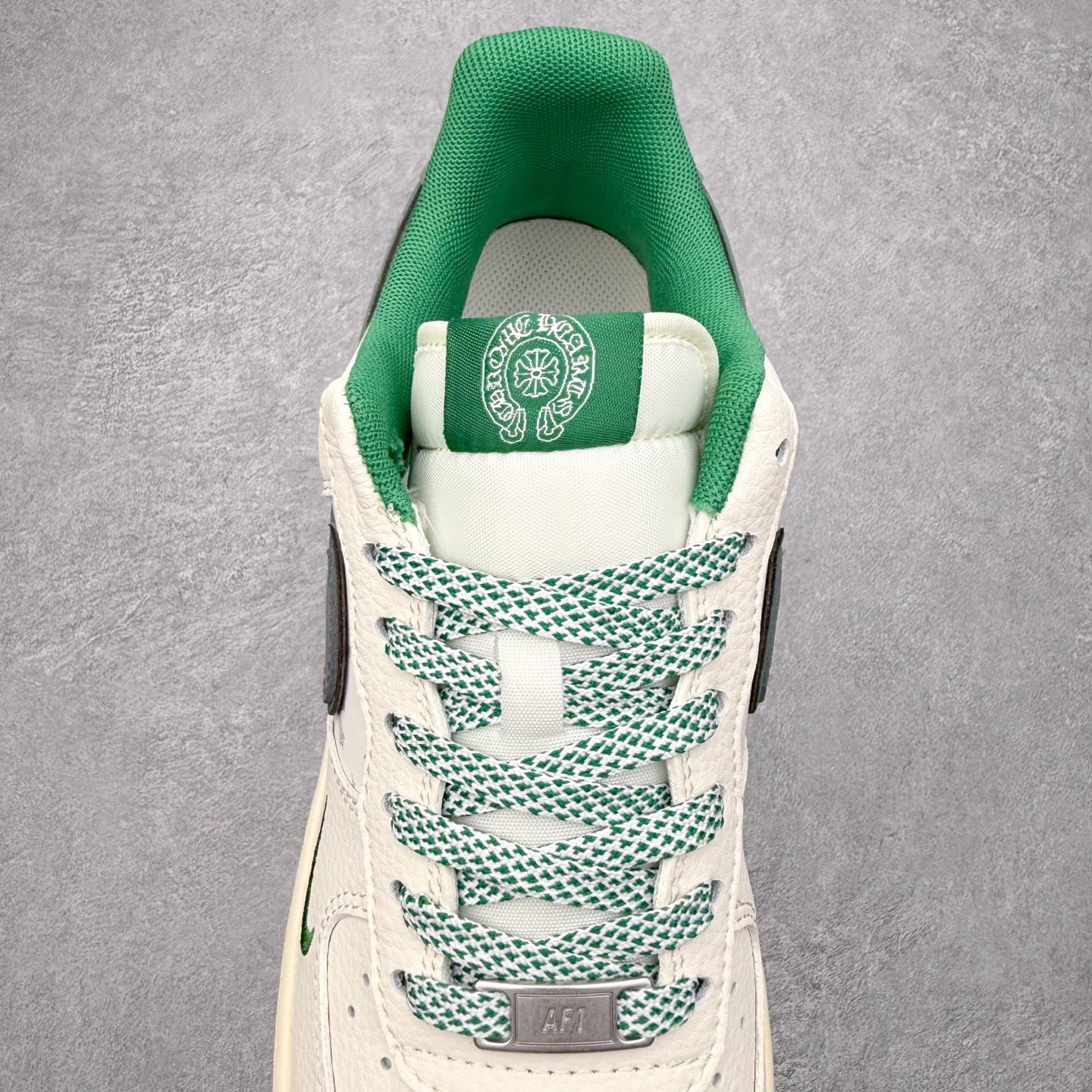 图片[5]-NK Air Force 1´07 Low 空军一号低帮百搭休闲运动板鞋 QW5606-260 柔软、弹性十足的缓震性能和出色的中底设计 横跨复古与现代的外型结合 造就出风靡全球 三十多年的Force 1 直到今天还深受青睐 实拍调校N版已经零色差零失真 百分百还原实物色彩所见即所得 不存在货不对板色差等低级问题 选购参考实物拍摄 不混卖不参货 只用心做好货严格选品 承诺混一赔十 尺码：36 36.5 37.5 38 38.5 39 40 40.5 41 42 42.5 43 44 44.5 45-选品中心