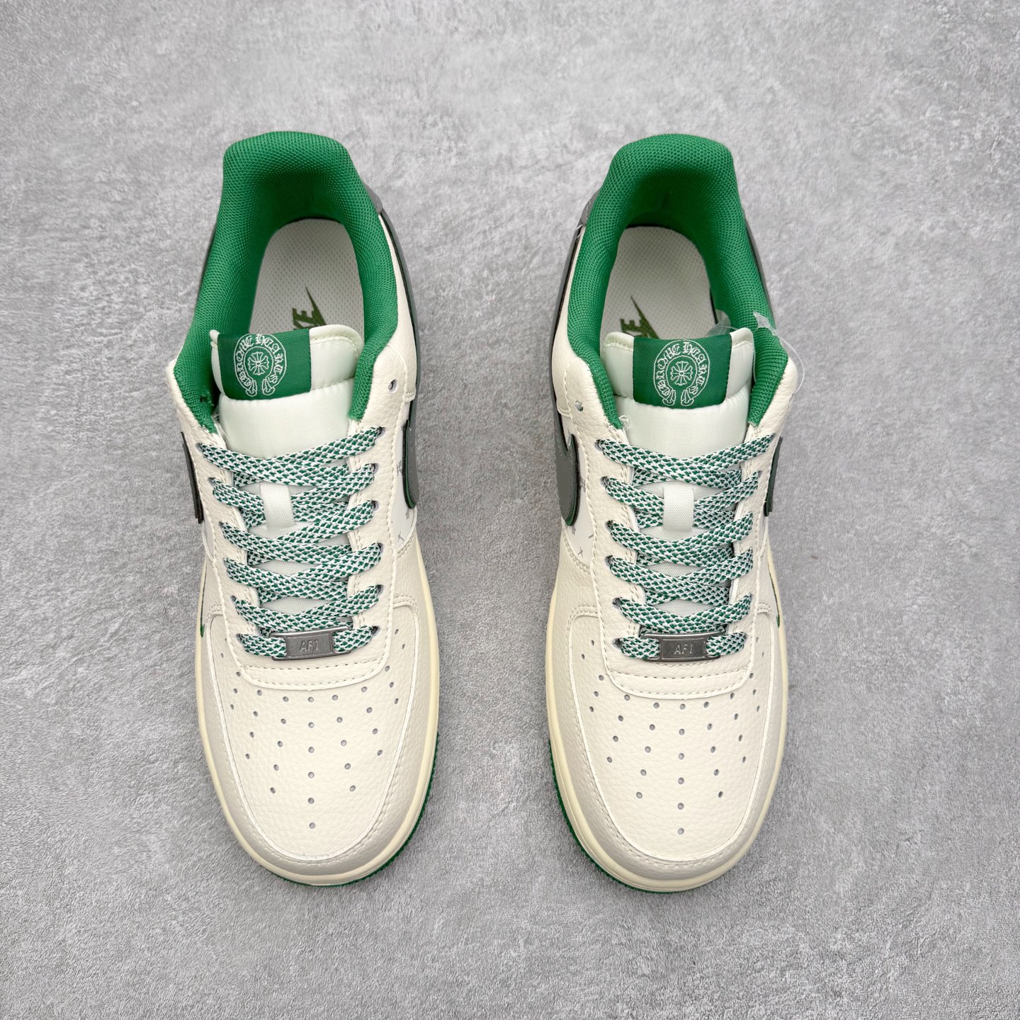 图片[2]-NK Air Force 1´07 Low 空军一号低帮百搭休闲运动板鞋 QW5606-260 柔软、弹性十足的缓震性能和出色的中底设计 横跨复古与现代的外型结合 造就出风靡全球 三十多年的Force 1 直到今天还深受青睐 实拍调校N版已经零色差零失真 百分百还原实物色彩所见即所得 不存在货不对板色差等低级问题 选购参考实物拍摄 不混卖不参货 只用心做好货严格选品 承诺混一赔十 尺码：36 36.5 37.5 38 38.5 39 40 40.5 41 42 42.5 43 44 44.5 45-选品中心