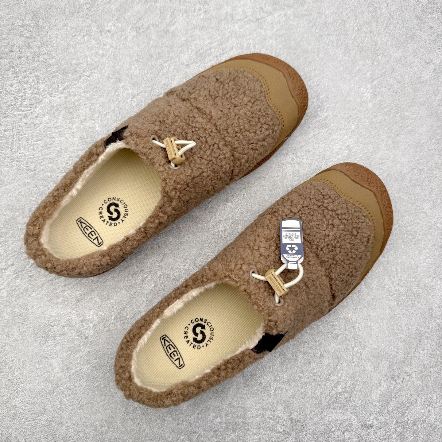 图片[3]-中山原单货 极力推荐版本 KEEN 科恩 Howser 3 Slide 爆款小羊蹄上线了 原创版型 简约外形时尚可户内户外任意穿梭 弹力鞋带锁定系统方便穿脱 橡胶大底 环保无异味 舒适的一脚蹬设计 创新家居混合款式 主货号：1026651 尺码：35 36 37 38 39 40 41-选品中心