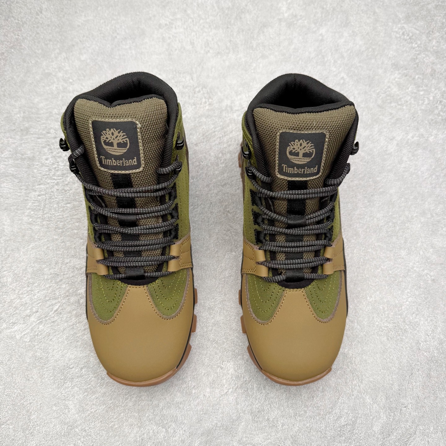 图片[2]-Timberland 添柏岚/天伯伦 25秋冬新款 经典户外休闲大黄靴 广东大厂品质 原盒原包装 面料采用意大利🇮🇹顶级磨砂细纹牛皮搭配防臭防腐真皮乳胶鞋垫给您完美的穿着体验 质量考究耐穿型男必备 专治不帅 高品质脚感一流 货号：TB99350 尺码：39 40 41 42 43 44 (标准码)-选品中心