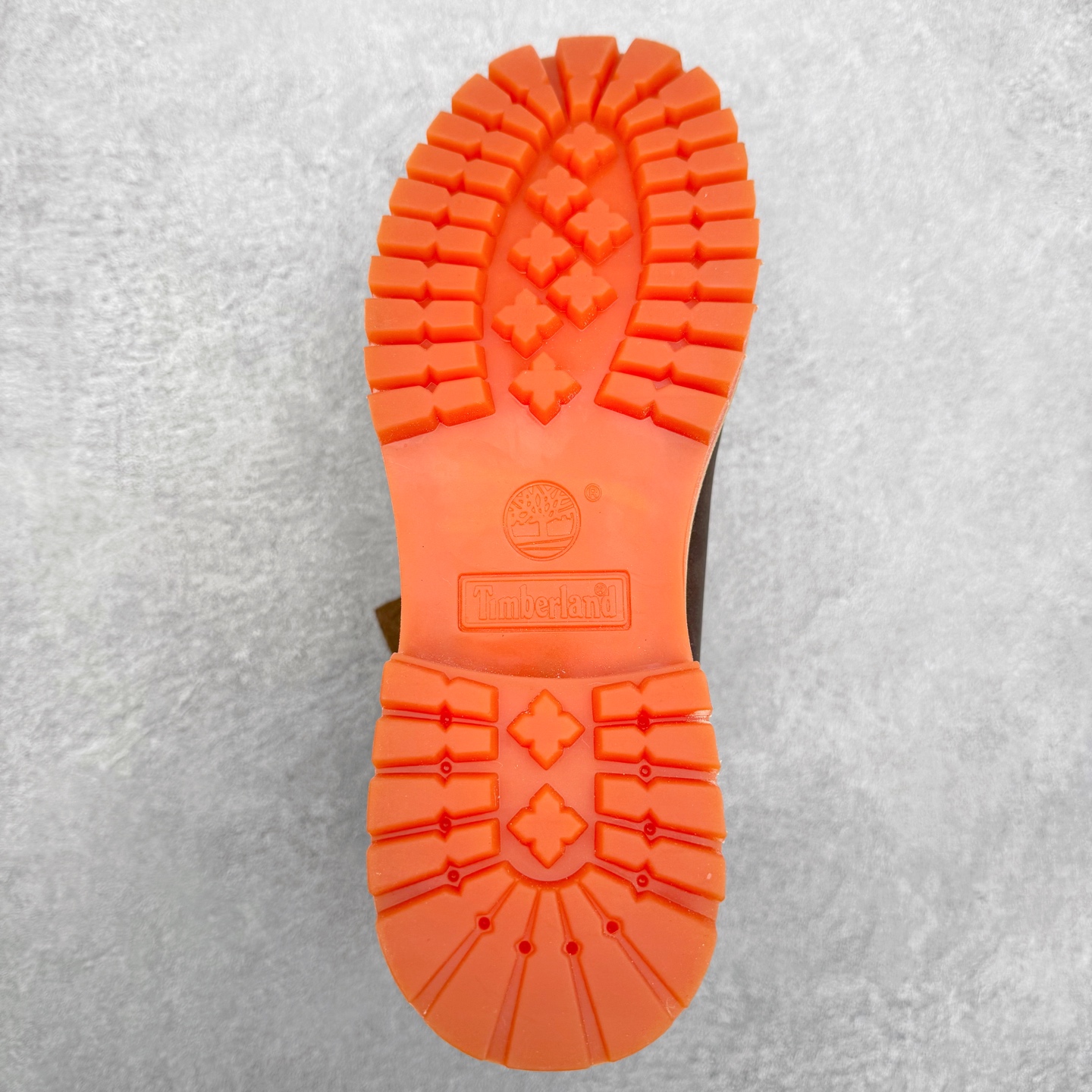 图片[9]-Timberland 添柏岚/天伯伦 25秋冬新款 经典户外休闲大黄靴 广东大厂品质 原盒原包装 面料采用意大利🇮🇹顶级磨砂细纹牛皮搭配防臭防腐真皮乳胶鞋垫给您完美的穿着体验 质量考究耐穿型男必备 专治不帅 高品质脚感一流 货号：TB99350 尺码：35 36 37 38 39 40 41 42 43 44 (标准码)-选品中心