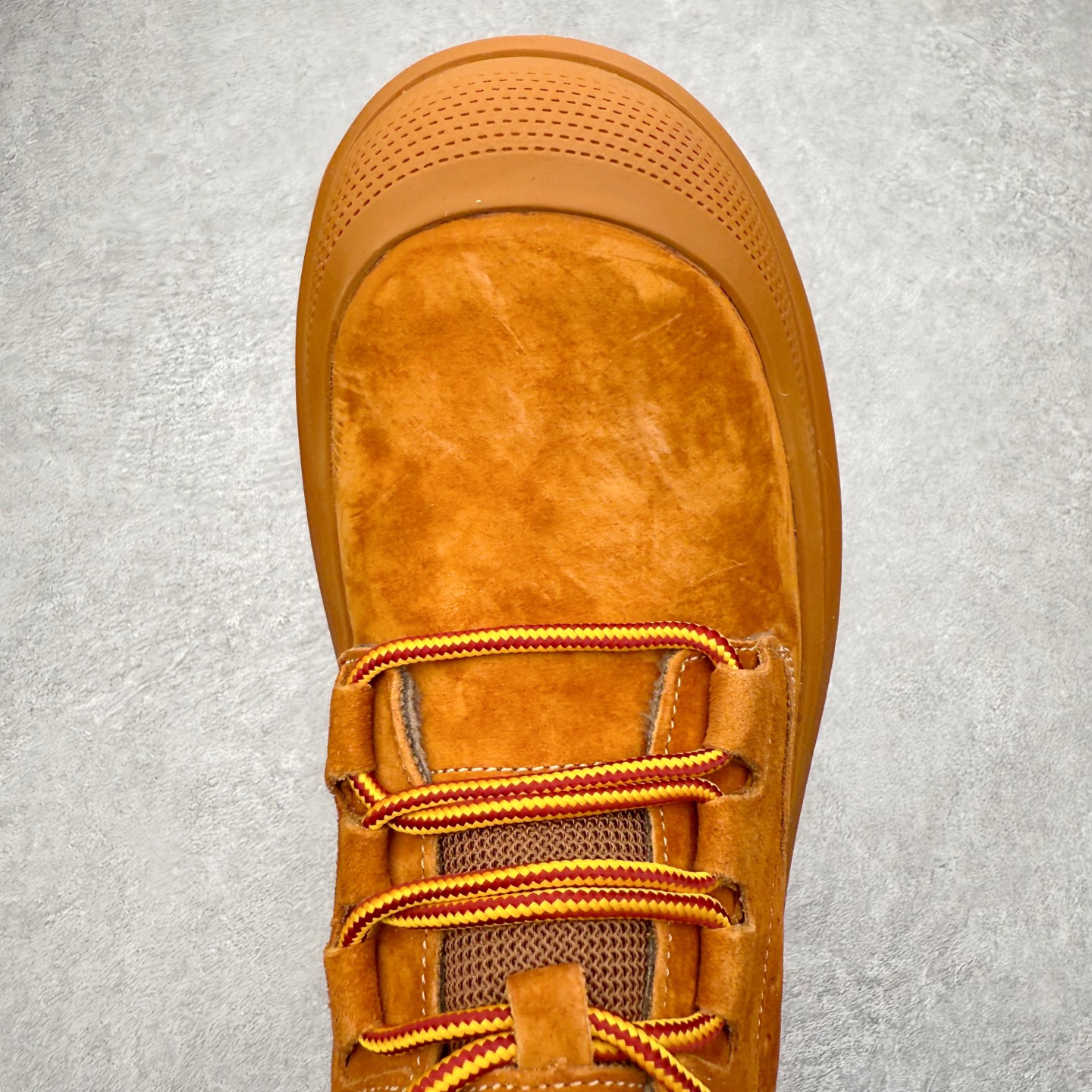 图片[4]-UGG Tasman Weather Hybrid 塔斯曼混合系列户外中帮休闲马丁靴雪地靴UGG秋冬新品 秋冬必备（内里加绒保暖🔥）时尚休闲马丁靴雪地靴系列 代购专供品质 面料采用进口头层牛皮材质 鞋内里采用🔥毛茸一体内里保暖锁热。外置防滑橡胶大底 系带设计 穿脱十分方便 采用TPU模压定型真皮鞋面材质#科技外底防滑,耐磨性和良好的弹性！尺码：39-44-选品中心