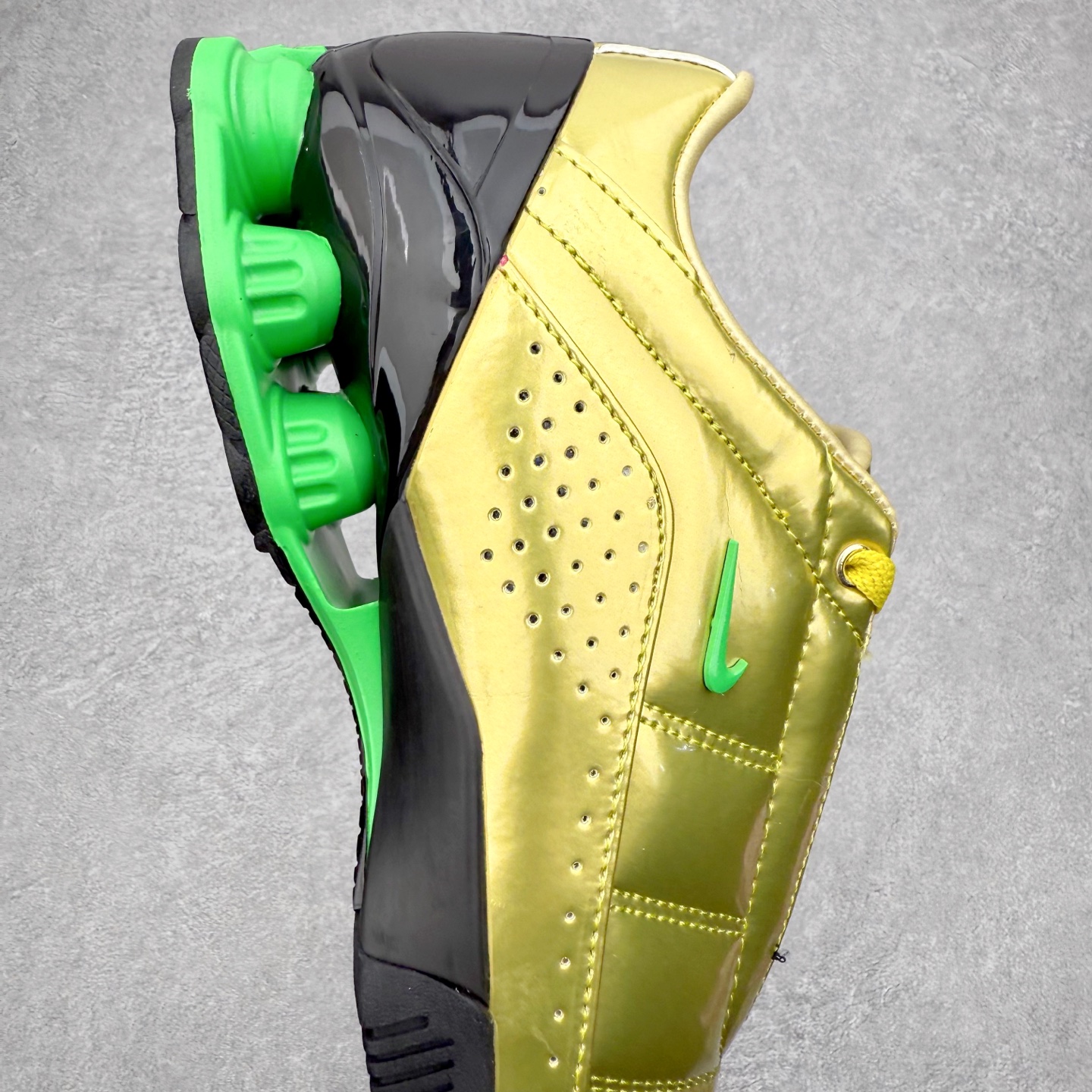 图片[6]-NK Total 90 Shox Secutor Magia 百搭舒适 耐磨 足球鞋 实拍调校N版已经零色差零失真 百分百还原实物色彩所见即所得 不存在货不对板色差等低级问题 选购参考实物拍摄 不混卖不参货 只用心做好货严格选品 承诺混一赔十 尺码：36 36.5 37.5 38 38.5 39 40 40.5 41 42 42.5 43 44 44.5 45-选品中心