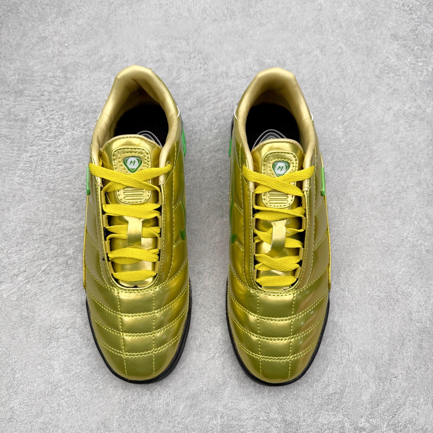 图片[2]-NK Total 90 Shox Secutor Magia 百搭舒适 耐磨 足球鞋 实拍调校N版已经零色差零失真 百分百还原实物色彩所见即所得 不存在货不对板色差等低级问题 选购参考实物拍摄 不混卖不参货 只用心做好货严格选品 承诺混一赔十 尺码：36 36.5 37.5 38 38.5 39 40 40.5 41 42 42.5 43 44 44.5 45-选品中心