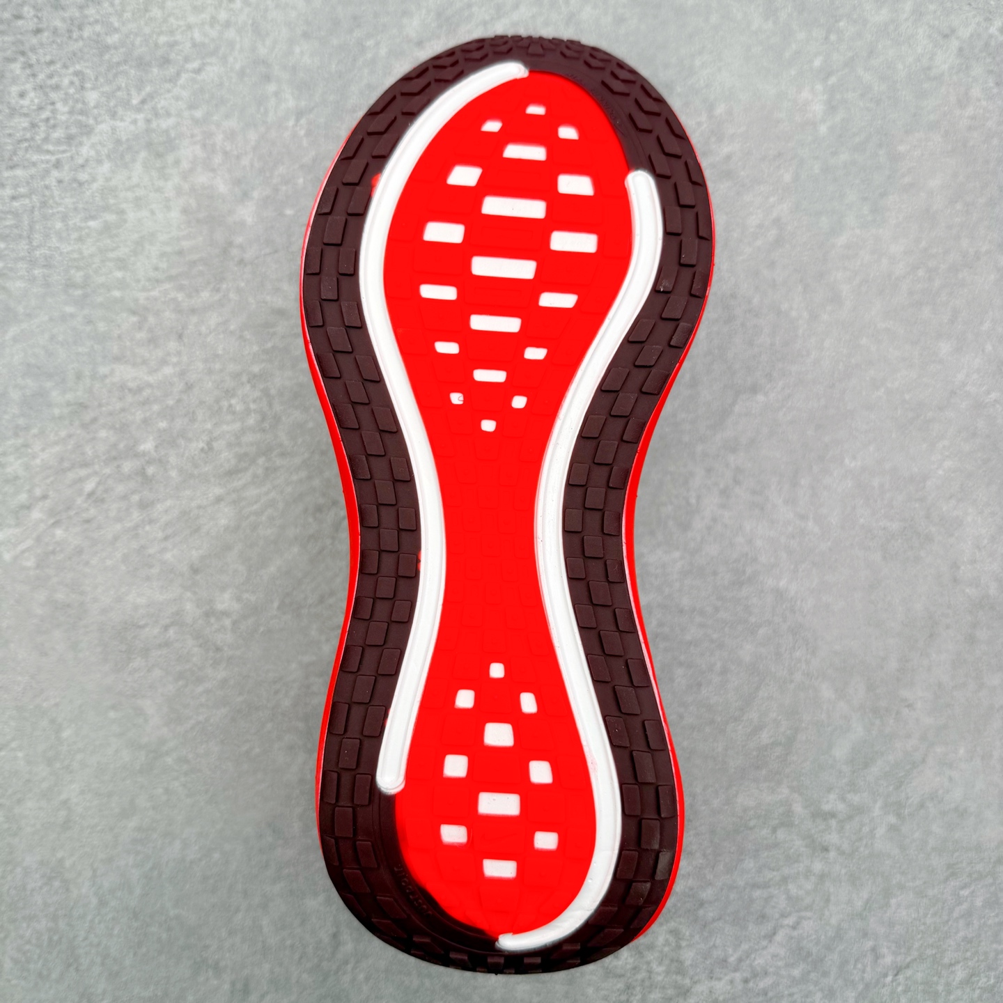 图片[9]-NK Vomero Plus 时尚舒适 网布防滑耐磨 低帮跑步鞋 HV8154-604 实拍调校N版已经零色差零失真 百分百还原实物色彩所见即所得 不存在货不对板色差等低级问题 选购参考实物拍摄 不混卖不参货 只用心做好货严格选品 承诺混一赔十 尺码：36 36.5 37.5 38 38.5 39 40 40.5 41 42 42.5 43 44 44.5 45-选品中心