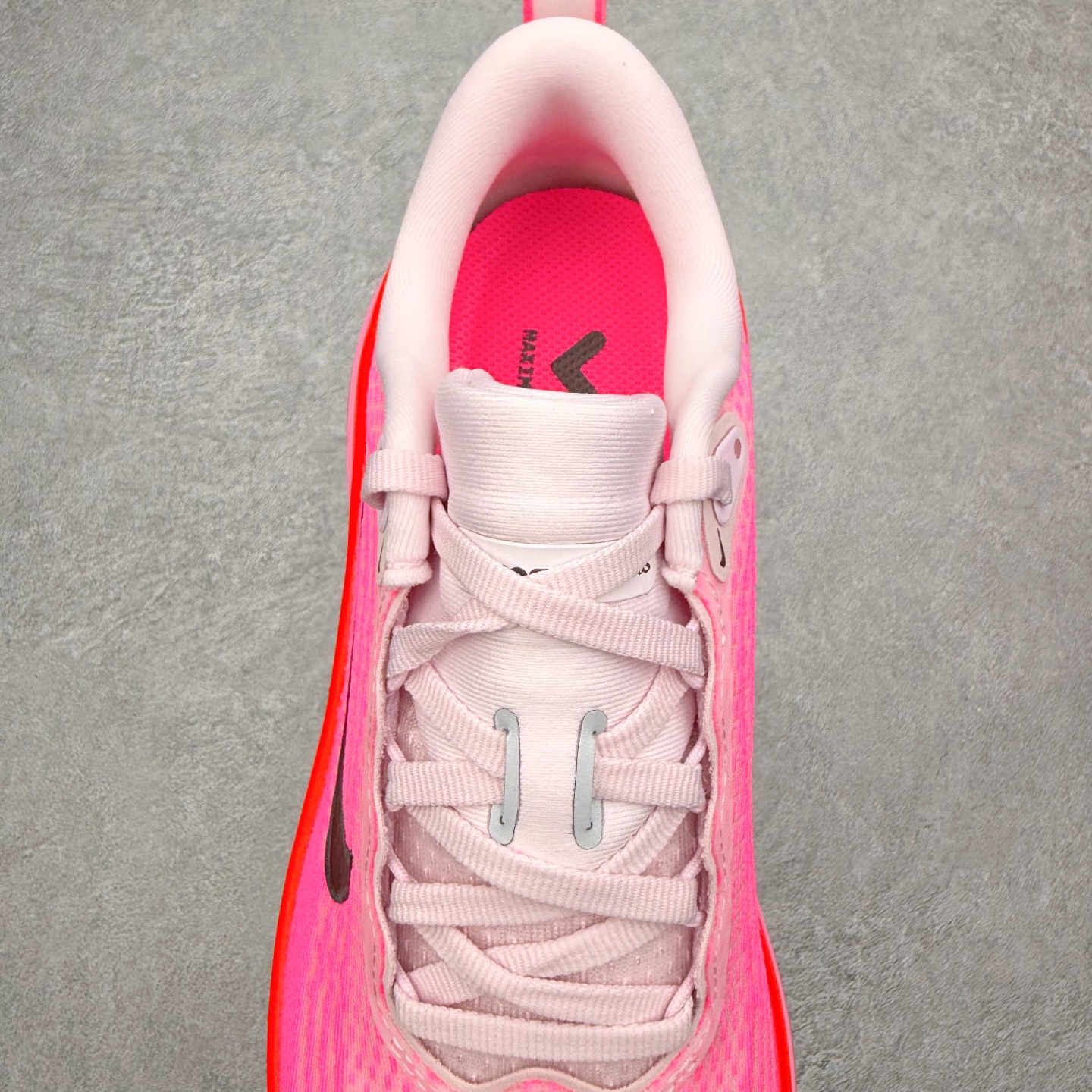 图片[5]-NK Vomero Plus 时尚舒适 网布防滑耐磨 低帮跑步鞋 HV8154-604 实拍调校N版已经零色差零失真 百分百还原实物色彩所见即所得 不存在货不对板色差等低级问题 选购参考实物拍摄 不混卖不参货 只用心做好货严格选品 承诺混一赔十 尺码：36 36.5 37.5 38 38.5 39 40 40.5 41 42 42.5 43 44 44.5 45-选品中心