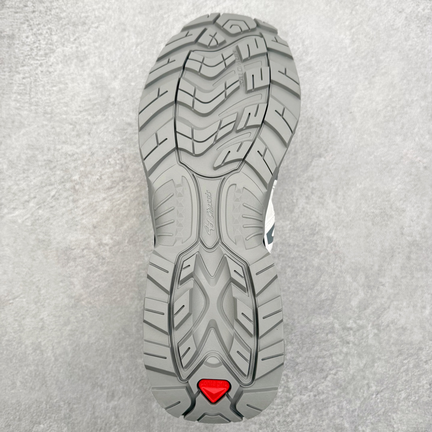 图片[9]-＃PK纯原福利 Salomon XT-QUEST ADV 萨洛蒙潮流越野机能户外功能鞋 基于市场现有版本全新升级调整改良 现阶段市场最强产物 全新主色陆续出货 大底描漆工整零瑕疵 鞋头定型弧度完美 纯原外贸平台特供订单 耗时半年巨作 全套原纸板楦头开发 原厂特供网布配套加持 确保原汁原味 完美呈现版型 原档数据独家私模五层组合大底 男女鞋同步官方开发至46.5 原装Ortholite轻量化鞋垫 中底布带钢印编号 原厂TPU锁扣 进口港宝加持 后跟自然饱满 还原公司包裹性 基于 SALOMON 初代 XT 鞋身造型并搭载 4D ADVANCED CHASSIS™ 大底打造而成 为这款 XT-QUEST 带来了多项足部控制与保护等功能性 如在运动过程中控制左右晃动的过程而提高稳定性、改善长途越野过程中足中到足尖的过渡、提高感知岩石的精确度以抵抗尖锐物体对脚底的伤害以及采用动态缓冲来增强穿着舒适感 从而减轻疲劳感 使XT-QUEST 成为一双舒适且安全的户外之履 尺码：36 36.5 37.5 38 38.5 39 40 40.5 41 42 42.5 43 44 44.5 45-选品中心