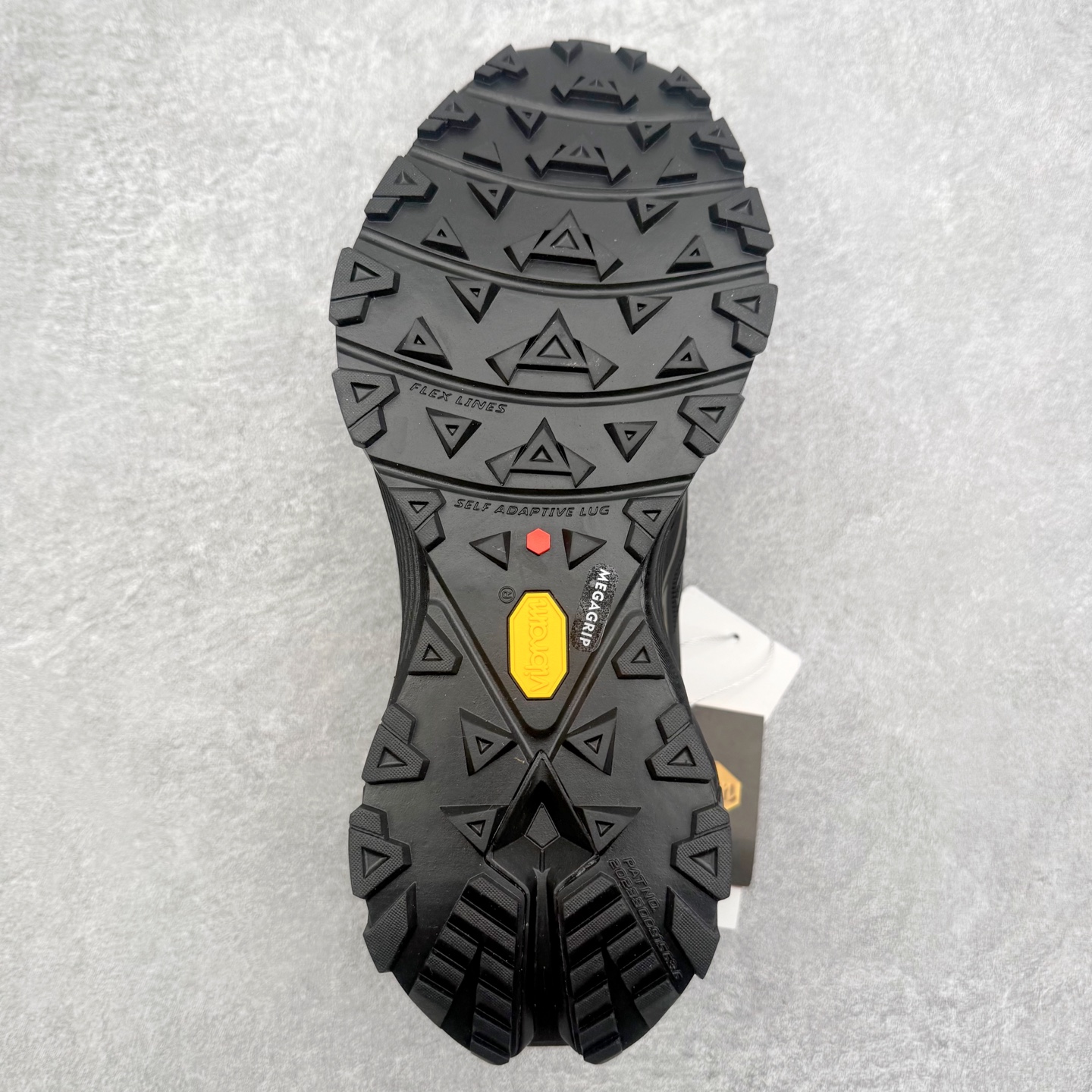 图片[9]-＃K版 KAILAS FUGA EX3 BOA 凯乐石25款舒适缓冲徒步 织物TPU减震防滑透气包裹性轻便低帮 超强抓地力越野跑步鞋 KAILAS凯乐石品牌是全球三大全系攀登品牌之一，于2003年创立于中国广州，致力于为有攀登梦想的户外运动员及爱好者，研发制造功能性专业装备，满足他们在极限环境下安全舒适的需求，凯乐石专注于科技面料的开发及专业功能设计，产品线覆盖登山、攀岩、徒步、越野跑山、露营、旅行等多项户外运动，通过运动员的测试反馈，不断进化迭代，产品荣获国内外大奖71座，发明专利21个，更突破性的自主研发攀登器械，打造出中国的攀登硬实力。实拍调校N版已经零色差零失真 百分百还原实物色彩所见即所得 不存在货不对板色差等低级问题 选购参考实物拍摄 不混卖不参货 只用心做好货严格选品 承诺混一赔十 尺码：36 36.5 37.5 38 38.5 39 39.5 40 40.5 41 41.5 42 42.5 43 44 44.5 45-选品中心