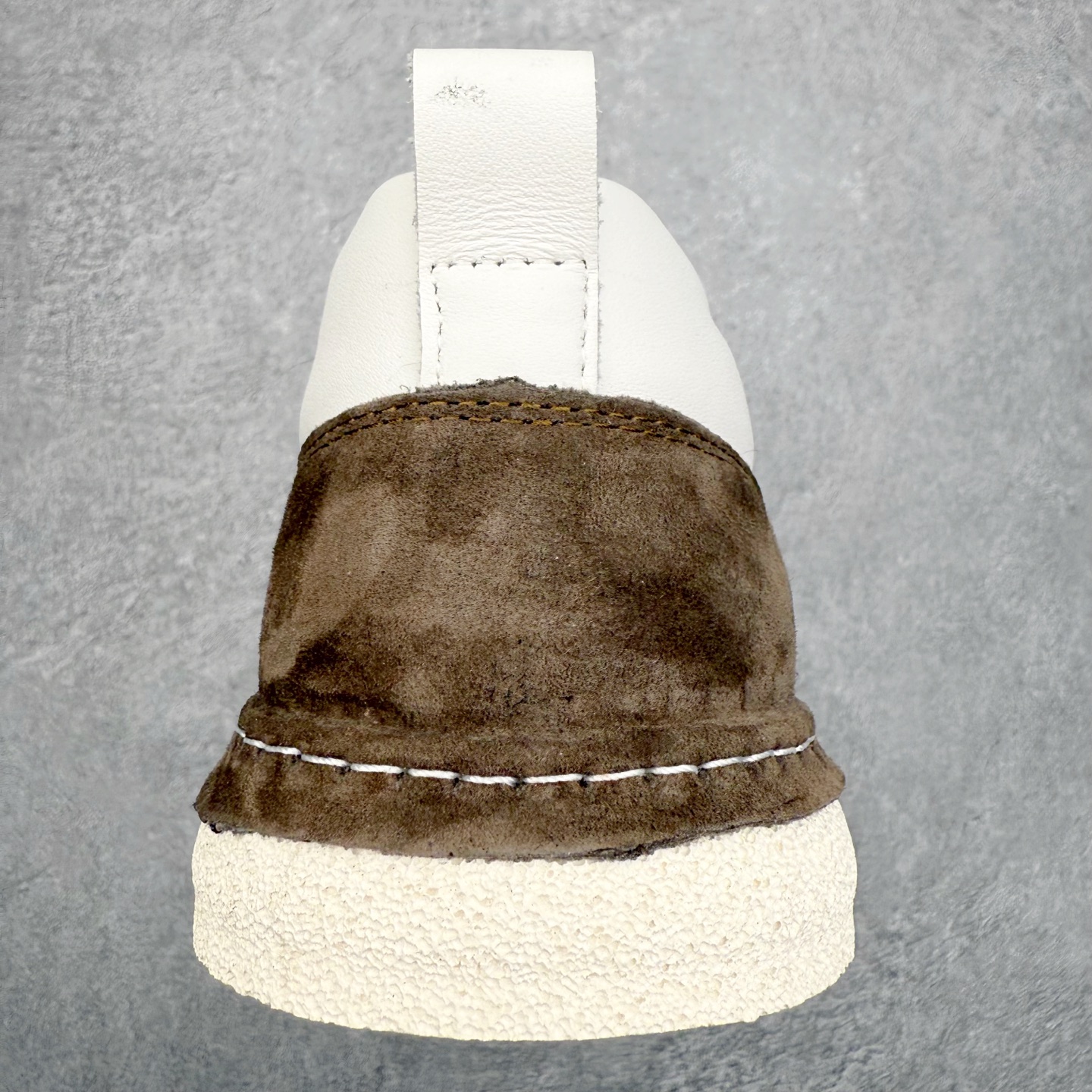 图片[8]-ECCO爱步男士休闲鞋 百搭防滑平底鞋 简约时尚街头户外鞋 摒弃传统鞋面设计，舒适牛皮鞋面 手感细腻顺滑，纹理清晰 柔软脚感随心穿脱 双重材质拼接 尽显时尚新元素 质感清晰的鞋带，搭载柔韧橡胶鞋底 脚感柔软舒适，适宜多种地形 轻松行走，触感细腻 一双时尚休闲鞋 拒绝束缚 让你成为最惊艳的那一个 尺码：38 39 40 41 42 43 44 （皮鞋码）-选品中心