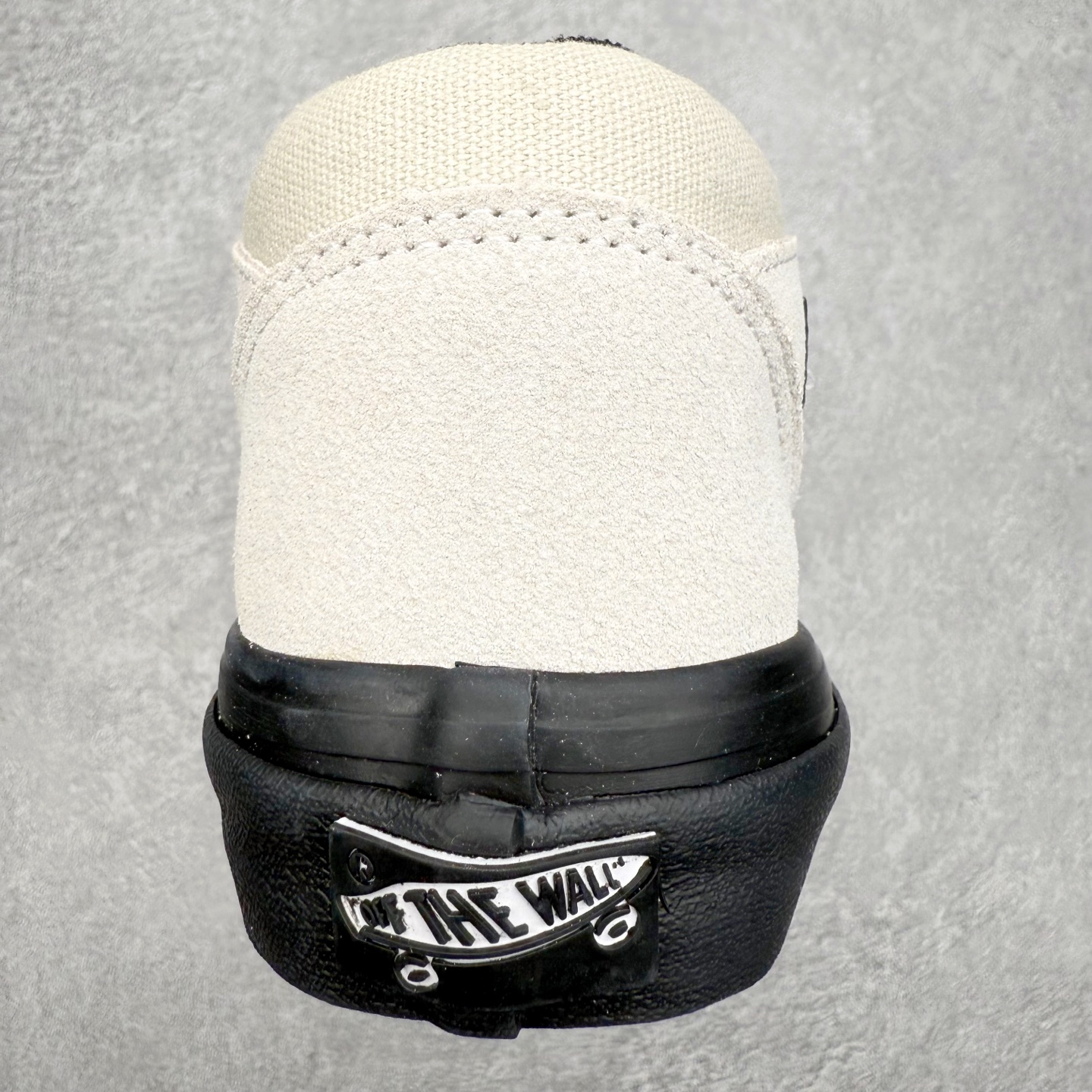 图片[8]-Vans Premium Half Cab 白黑 美式复古休闲中帮滑板鞋 白色麂皮拼接帆布搭配黑色鞋舌点缀 配以黑色大底和鞋舌相配 货号：VN000CXJYB2 尺码：36 36.5 37 38 38.5 39 40 40.5 41 42 42.5 43 44-选品中心