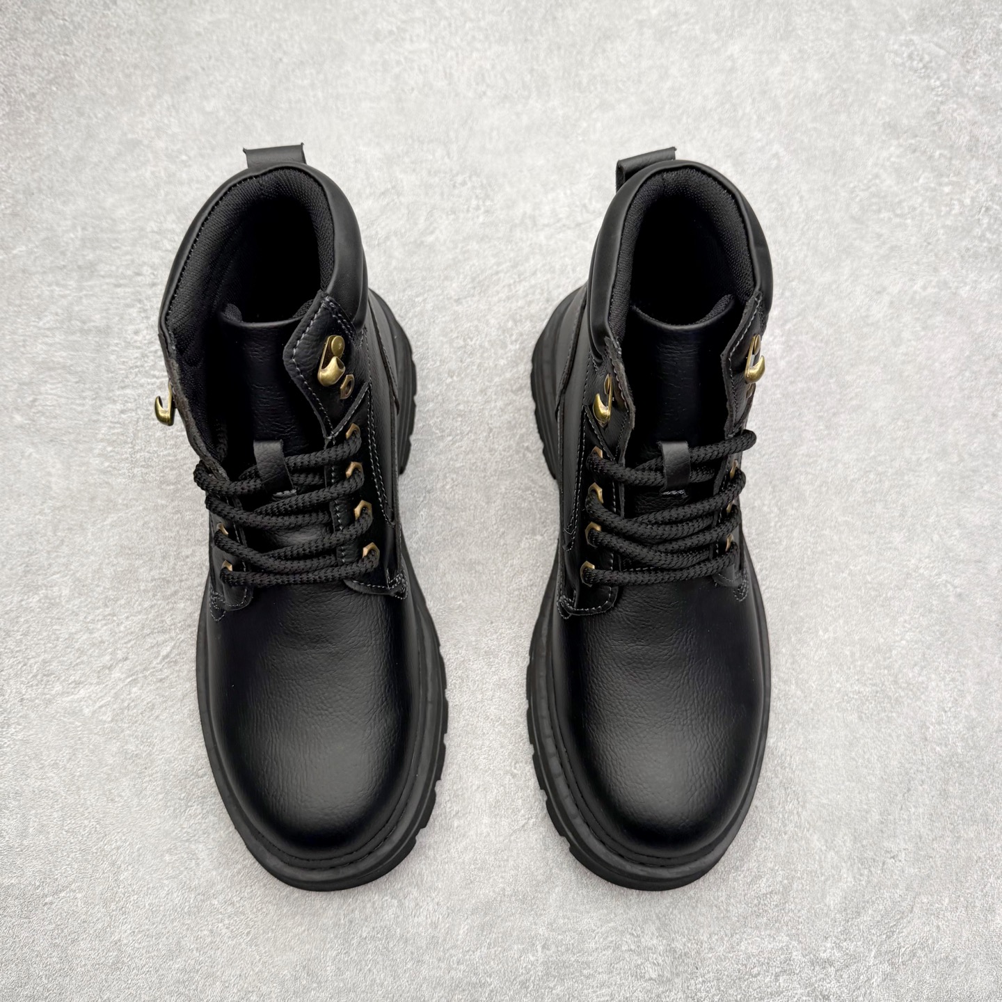 图片[2]-Timberland 添柏岚/天伯伦 25秋冬新款 经典户外休闲大黄靴 广东大厂品质 原盒原包装 面料采用意大利🇮🇹顶级磨砂细纹牛皮搭配防臭防腐真皮乳胶鞋垫给您完美的穿着体验 质量考究耐穿型男必备 专治不帅 高品质脚感一流 尺码：35 36 37 38 39 40 41 42 43 44 (标准码)-选品中心