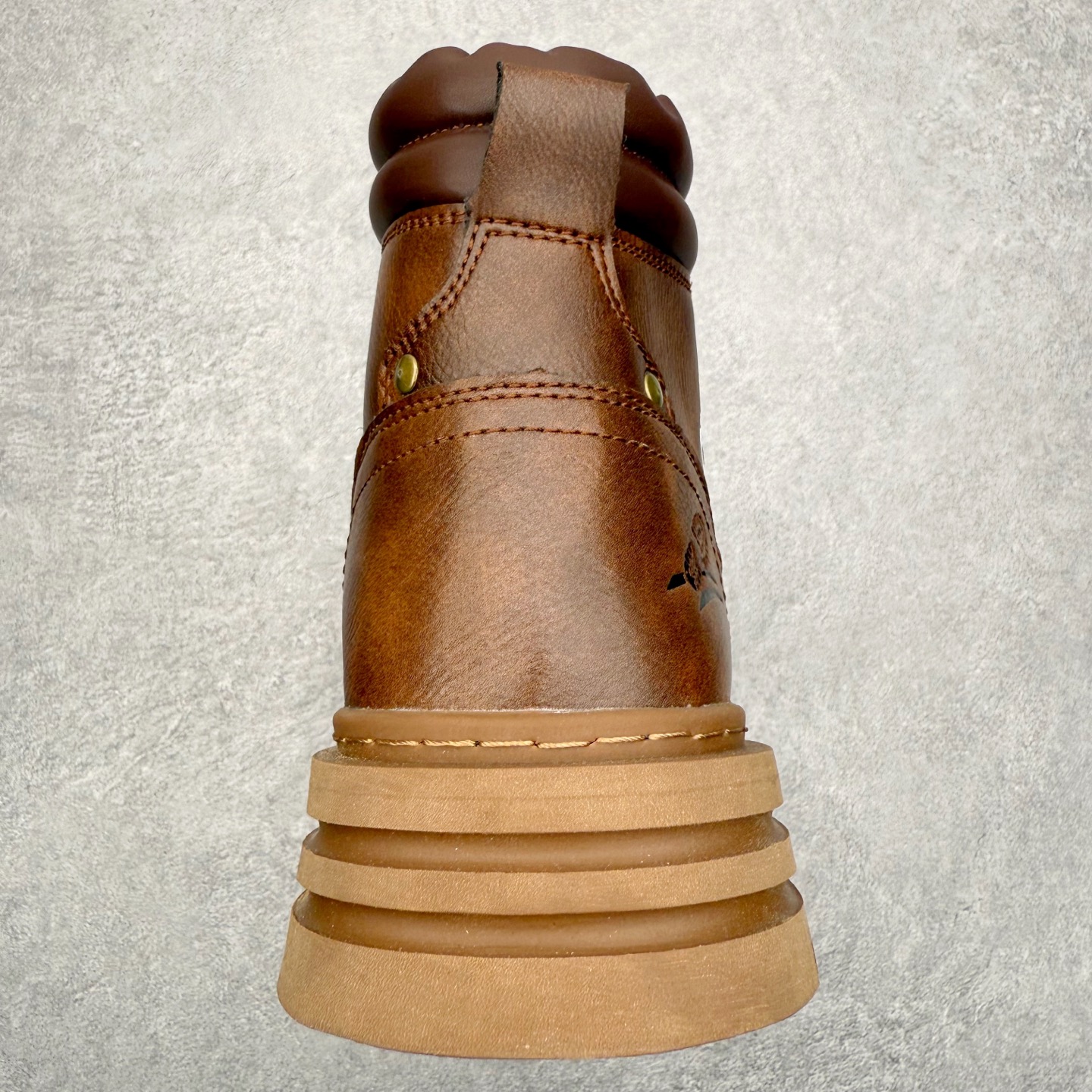 图片[8]-Timberland 添柏岚/天伯伦 25秋冬新款 经典户外休闲大黄靴 广东大厂品质 原盒原包装 面料采用意大利🇮🇹顶级磨砂细纹牛皮搭配防臭防腐真皮乳胶鞋垫给您完美的穿着体验 质量考究耐穿型男必备 专治不帅 高品质脚感一流 尺码：35 36 37 38 39 40 41 42 43 44 (标准码)-选品中心