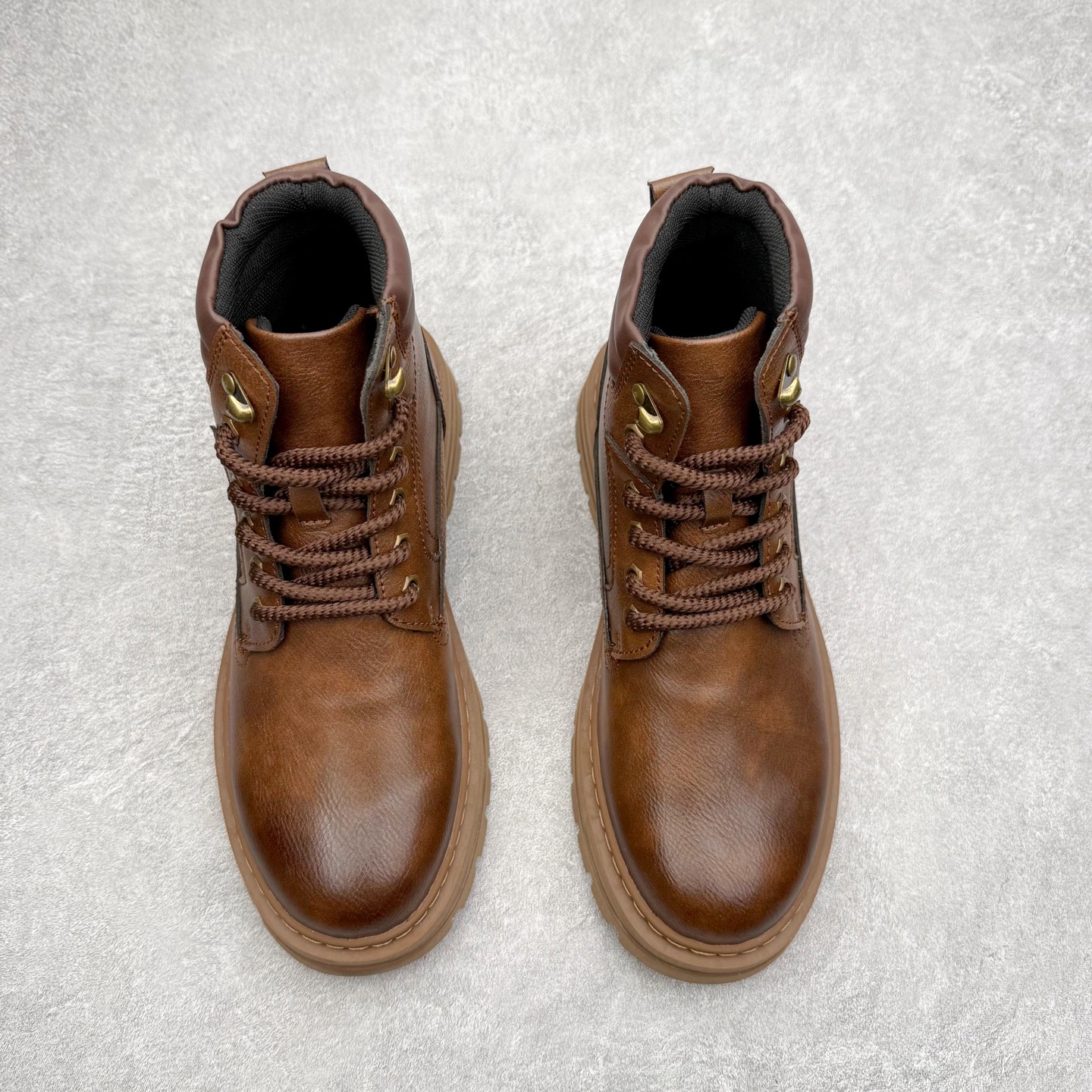 图片[2]-Timberland 添柏岚/天伯伦 25秋冬新款 经典户外休闲大黄靴 广东大厂品质 原盒原包装 面料采用意大利🇮🇹顶级磨砂细纹牛皮搭配防臭防腐真皮乳胶鞋垫给您完美的穿着体验 质量考究耐穿型男必备 专治不帅 高品质脚感一流 尺码：35 36 37 38 39 40 41 42 43 44 (标准码)-选品中心