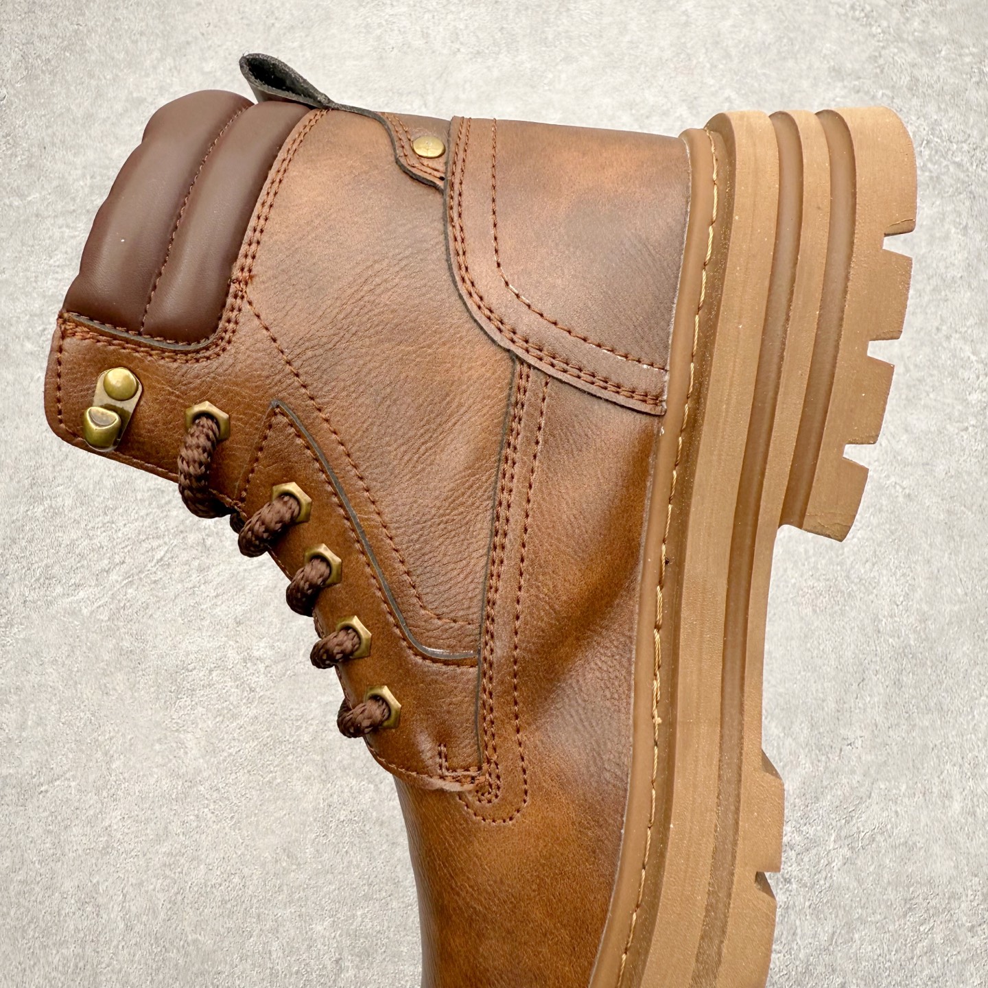 图片[7]-Timberland 添柏岚/天伯伦 25秋冬新款 经典户外休闲大黄靴 广东大厂品质 原盒原包装 面料采用意大利🇮🇹顶级磨砂细纹牛皮搭配防臭防腐真皮乳胶鞋垫给您完美的穿着体验 质量考究耐穿型男必备 专治不帅 高品质脚感一流 尺码：35 36 37 38 39 40 41 42 43 44 (标准码)-选品中心