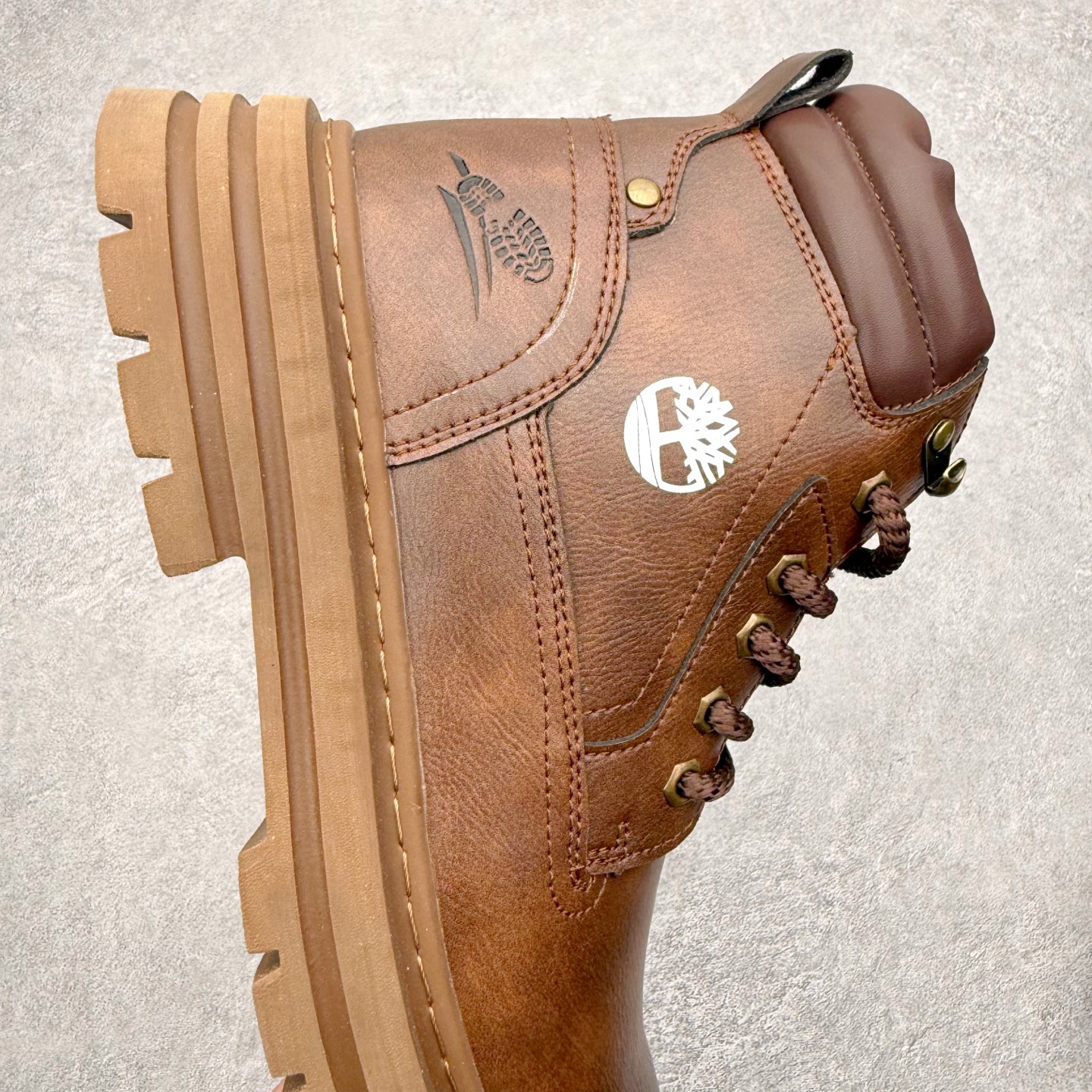 图片[6]-Timberland 添柏岚/天伯伦 25秋冬新款 经典户外休闲大黄靴 广东大厂品质 原盒原包装 面料采用意大利🇮🇹顶级磨砂细纹牛皮搭配防臭防腐真皮乳胶鞋垫给您完美的穿着体验 质量考究耐穿型男必备 专治不帅 高品质脚感一流 尺码：35 36 37 38 39 40 41 42 43 44 (标准码)-选品中心