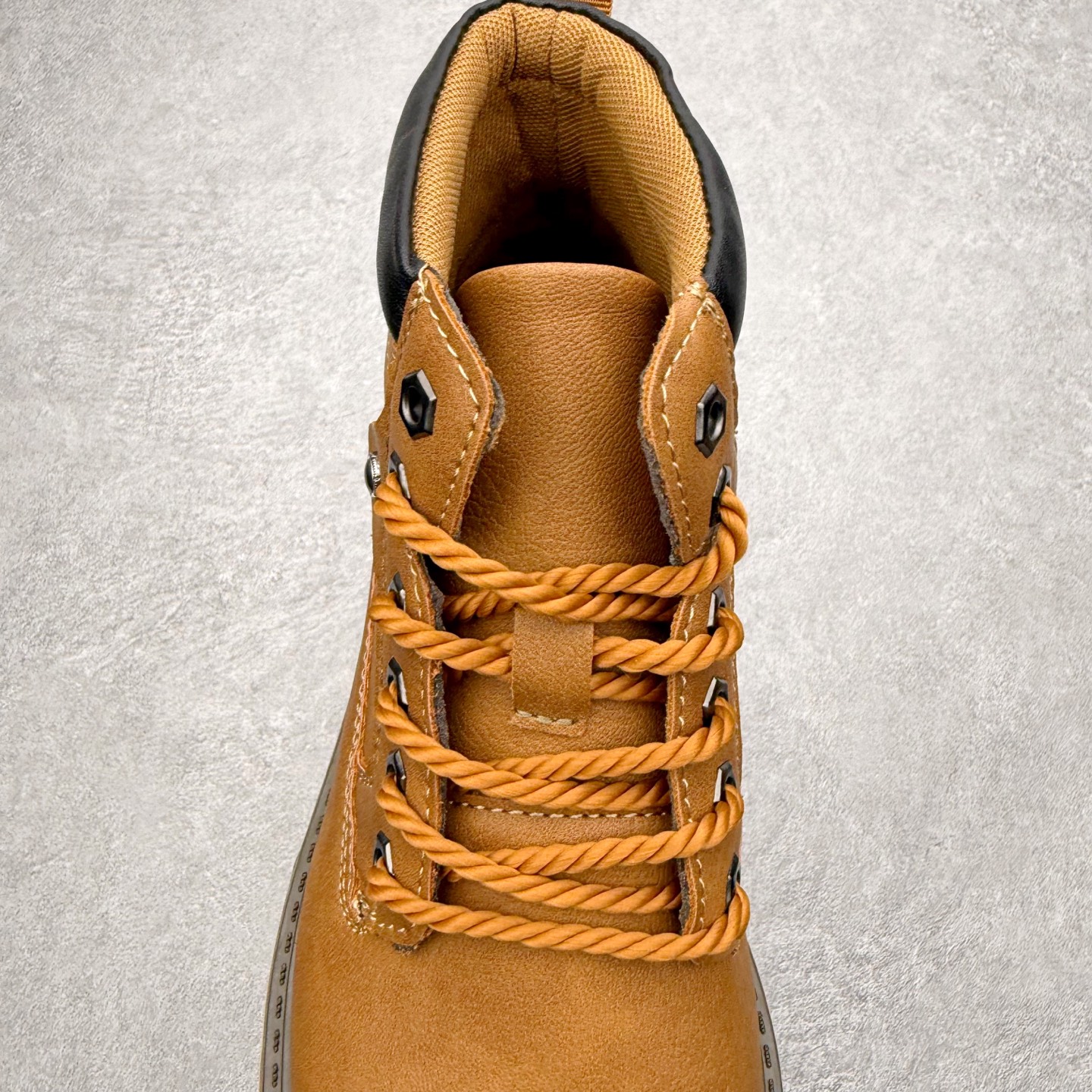 图片[5]-Timberland 添柏岚/天伯伦 25秋冬新款 经典户外休闲大黄靴 广东大厂品质 原盒原包装 面料采用意大利🇮🇹顶级磨砂细纹牛皮搭配防臭防腐真皮乳胶鞋垫给您完美的穿着体验 质量考究耐穿型男必备 专治不帅 高品质脚感一流 尺码：35 36 37 38 39 40 41 42 43 44 (标准码)-选品中心