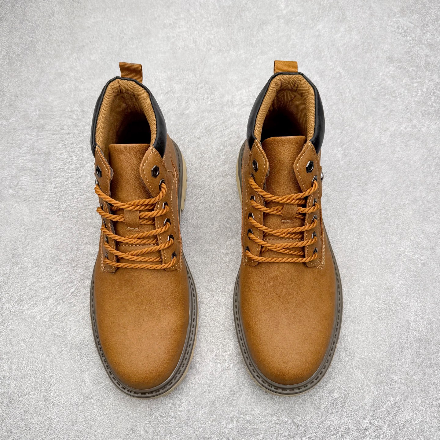 图片[2]-Timberland 添柏岚/天伯伦 25秋冬新款 经典户外休闲大黄靴 广东大厂品质 原盒原包装 面料采用意大利🇮🇹顶级磨砂细纹牛皮搭配防臭防腐真皮乳胶鞋垫给您完美的穿着体验 质量考究耐穿型男必备 专治不帅 高品质脚感一流 尺码：35 36 37 38 39 40 41 42 43 44 (标准码)-选品中心