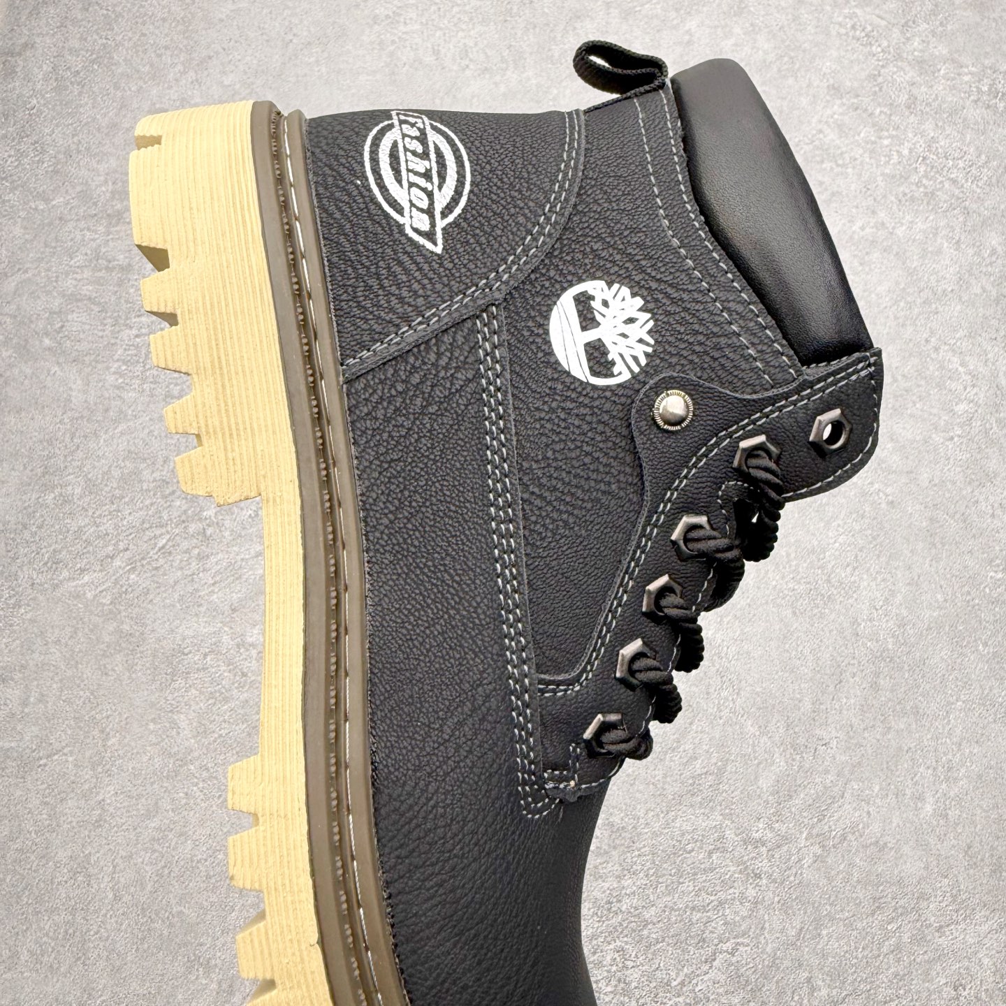 图片[6]-Timberland 添柏岚/天伯伦 25秋冬新款 经典户外休闲大黄靴 广东大厂品质 原盒原包装 面料采用意大利🇮🇹顶级磨砂细纹牛皮搭配防臭防腐真皮乳胶鞋垫给您完美的穿着体验 质量考究耐穿型男必备 专治不帅 高品质脚感一流 尺码：35 36 37 38 39 40 41 42 43 44 (标准码)-选品中心