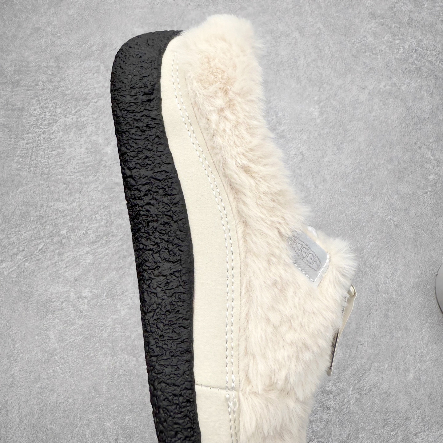 图片[6]-中山原单货 极力推荐版本 KEEN 科恩 Howser 3 Slide 爆款小羊蹄上线了 原创版型 简约外形时尚可户内户外任意穿梭 弹力鞋带锁定系统方便穿脱 橡胶大底 环保无异味 舒适的一脚蹬设计 创新家居混合款式 主货号：1026651 尺码：35 36 37 38 39 40 41-选品中心