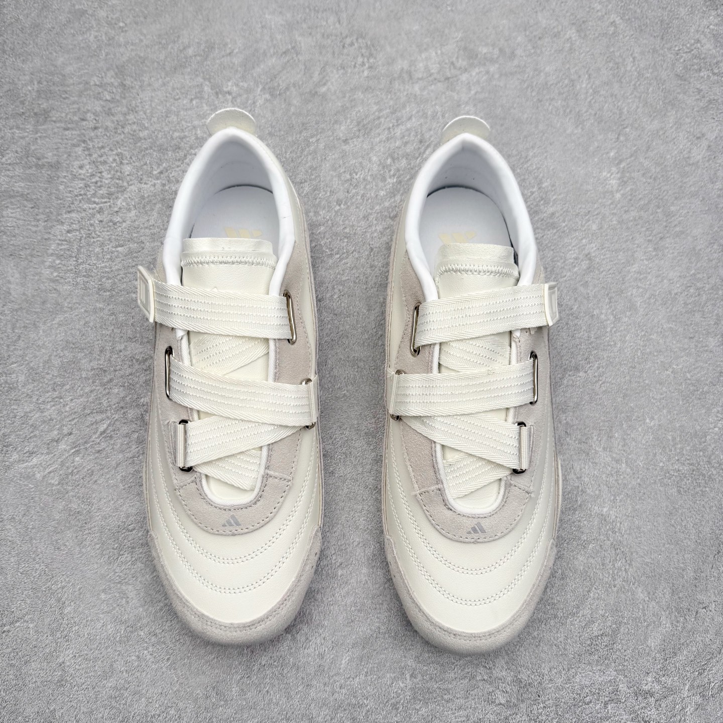 图片[2]-AD FOS URBAN REVERIE 舒适百搭 耐磨 低帮 生活休闲鞋 JQ9390 实拍调校N版已经零色差零失真 百分百还原实物色彩所见即所得 不存在货不对板色差等低级问题 选购参考实物拍摄 不混卖不参货 只用心做好货严格选品 承诺混一赔十 尺码：36 36.5 37.5 38 38.5 39 40 40.5 41 42 42.5 43 44 44.5 45-选品中心