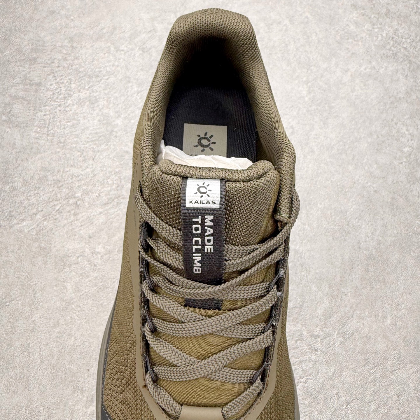 图片[5]-＃K版 KAILAS 凯乐石 界山户外运动舒适时尚防滑透气低帮登山徒步鞋 KAILAS凯乐石品牌是全球三大全系攀登品牌之一，于2003年创立于中国广州，致力于为有攀登梦想的户外运动员及爱好者，研发制造功能性专业装备，满足他们在极限环境下安全舒适的需求，凯乐石专注于科技面料的开发及专业功能设计，产品线覆盖登山、攀岩、徒步、越野跑山、露营、旅行等多项户外运动，通过运动员的测试反馈，不断进化迭代，产品荣获国内外大奖71座，发明专利21个，更突破性的自主研发攀登器械，打造出中国的攀登硬实力。实拍调校N版已经零色差零失真 百分百还原实物色彩所见即所得 不存在货不对板色差等低级问题 选购参考实物拍摄 不混卖不参货 只用心做好货严格选品 承诺混一赔十 尺码：36 36.5 37.5 38 38.5 39 40 40.5 41 42 42.5 43 44 44.5 45-选品中心