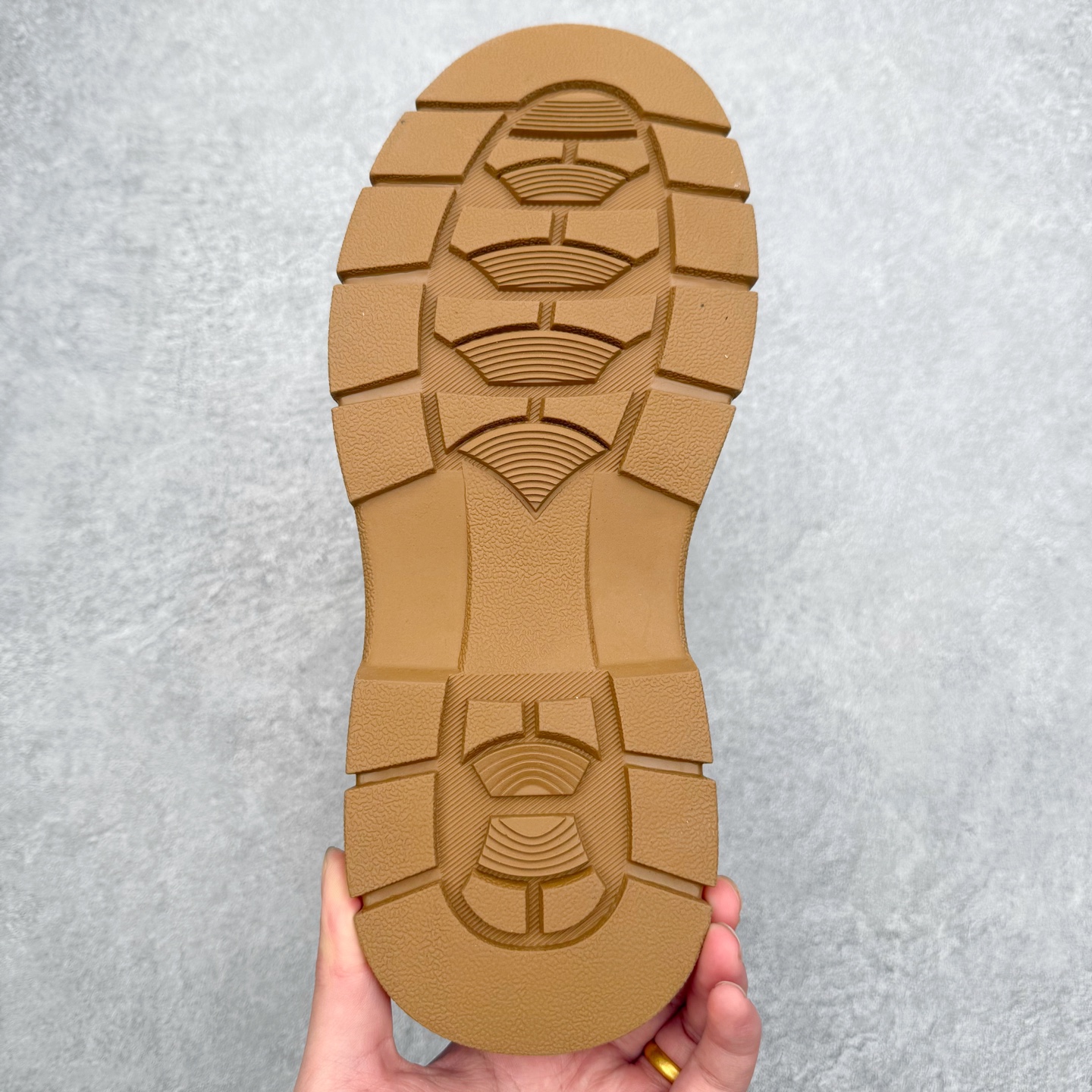 图片[9]-Timberland添柏岚/天伯伦户外中帮休闲大黄靴系列 广东大厂品质 原盒原包装 面料采用意大利🇮🇹顶级磨砂细纹牛皮 搭配防臭防腐真皮乳胶鞋垫 给您完美的穿着体验 质量考究耐穿 型男必备 专治不帅 高品质脚感一流 尺码：38 39 40 41 42 43 44（皮鞋码）-选品中心