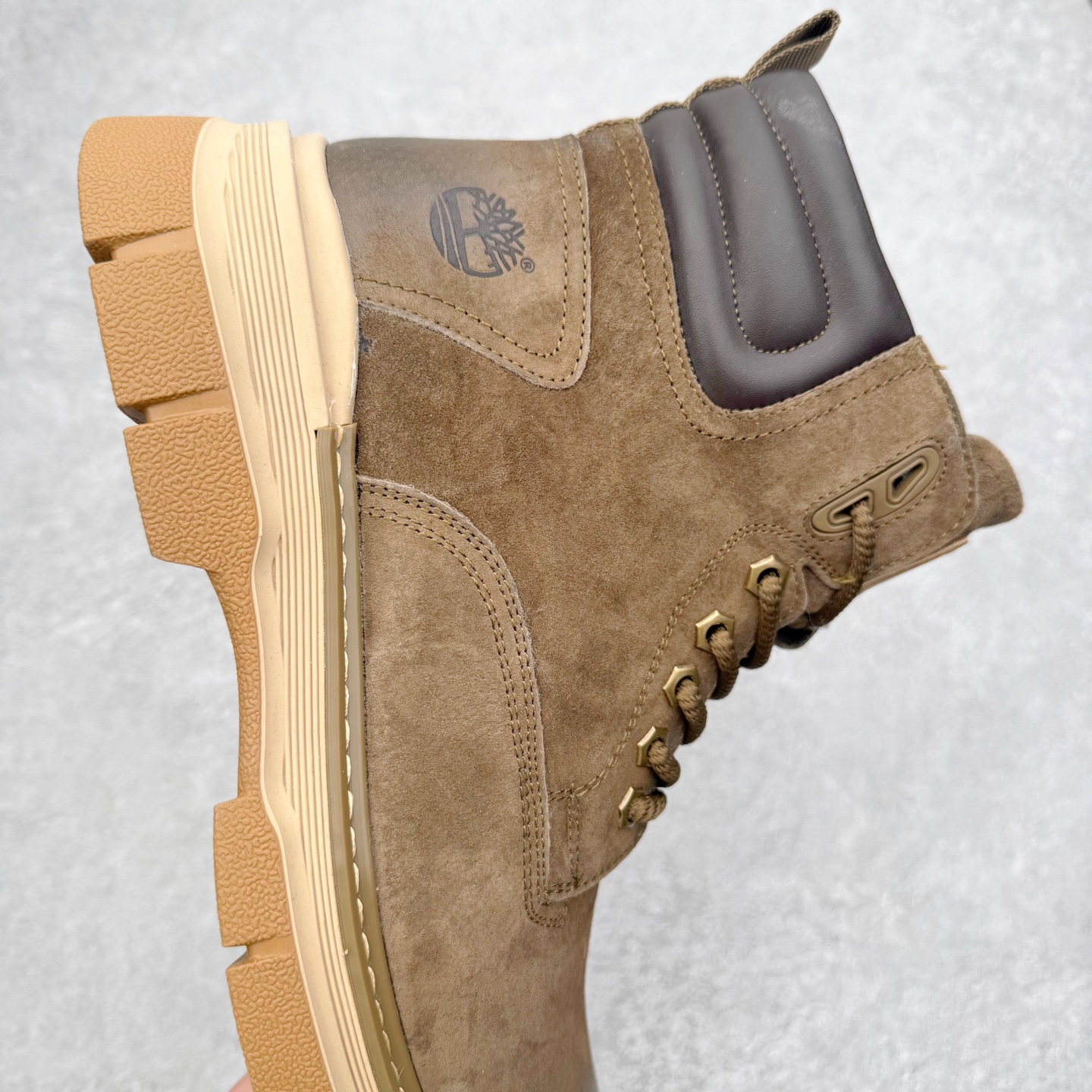 图片[6]-Timberland添柏岚/天伯伦户外中帮休闲大黄靴系列 广东大厂品质 原盒原包装 面料采用意大利🇮🇹顶级磨砂细纹牛皮 搭配防臭防腐真皮乳胶鞋垫 给您完美的穿着体验 质量考究耐穿 型男必备 专治不帅 高品质脚感一流 尺码：38 39 40 41 42 43 44（皮鞋码）-选品中心