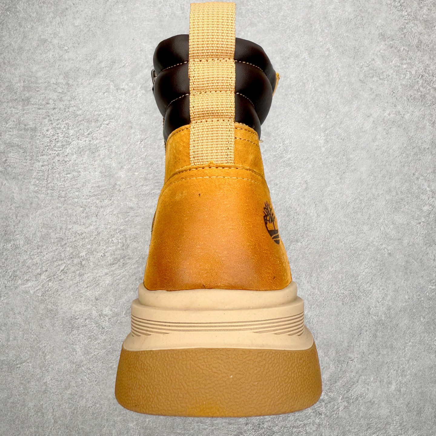 图片[8]-Timberland添柏岚/天伯伦 秋冬新品 秋冬必备户外休闲大黄靴系列#广东大厂品质 原盒原包装 时尚潮流搭配 面料采用意大利🇮🇹顶级磨砂细纹牛皮 轻质大底 搭配防臭防腐真皮乳胶鞋垫 大底到五金都是代工厂原材料制作 同原版固特异永不开胶工艺 好货不杀猪 首单质量严格把控 全网独家首发 品质毋庸置疑 全套官网统一包装 给您完美的穿着体验 质量考究耐穿 型男必备 专治不帅 高品质脚感一流 今年冬季防寒户外专用 日常随意搭配 尺码：38-44（皮鞋码）-选品中心