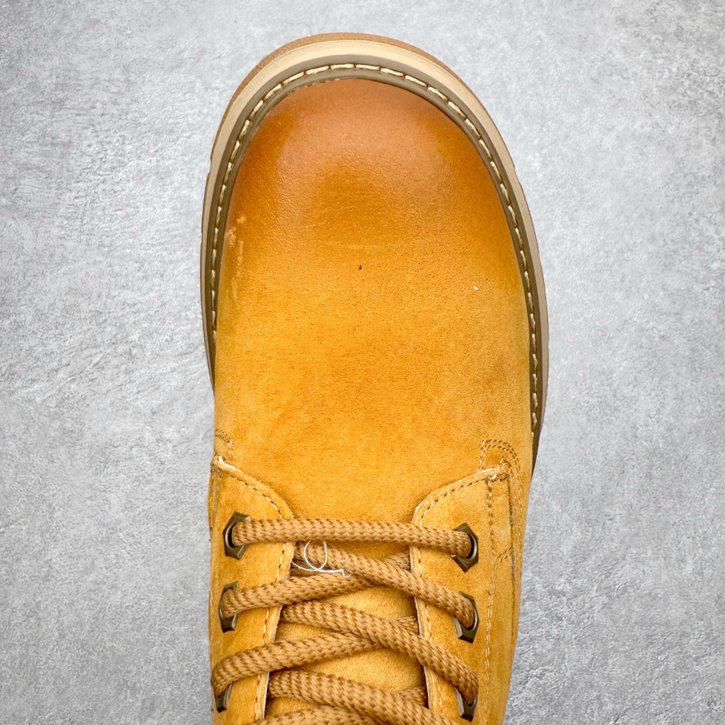 图片[4]-Timberland添柏岚/天伯伦 秋冬新品 秋冬必备户外休闲大黄靴系列#广东大厂品质 原盒原包装 时尚潮流搭配 面料采用意大利🇮🇹顶级磨砂细纹牛皮 轻质大底 搭配防臭防腐真皮乳胶鞋垫 大底到五金都是代工厂原材料制作 同原版固特异永不开胶工艺 好货不杀猪 首单质量严格把控 全网独家首发 品质毋庸置疑 全套官网统一包装 给您完美的穿着体验 质量考究耐穿 型男必备 专治不帅 高品质脚感一流 今年冬季防寒户外专用 日常随意搭配 尺码：38-44（皮鞋码）-选品中心