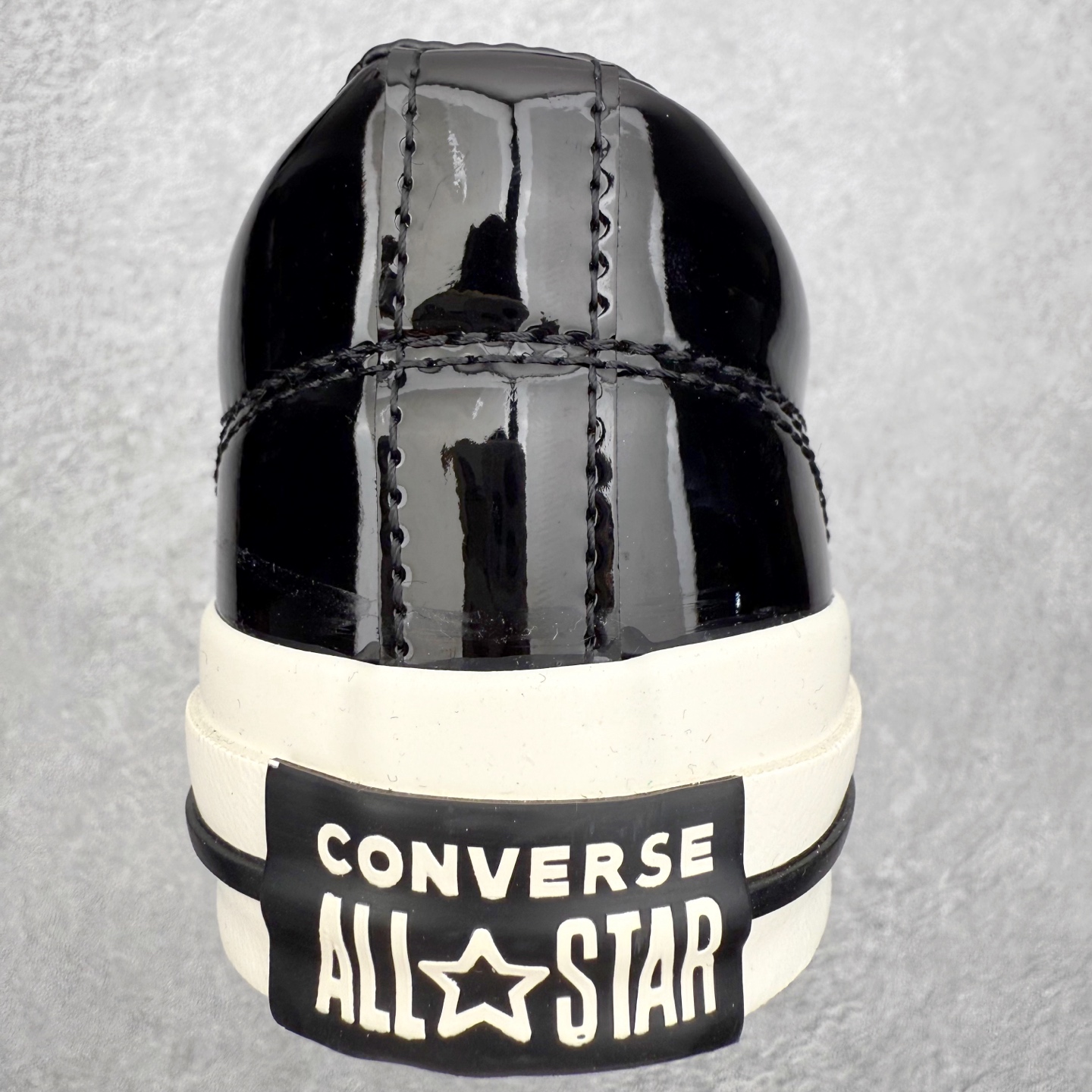 图片[8]-Noritake/则武 x Converse ONE STAR 95 漆皮黑武士 匡威官方 经典舒适低帮休闲板鞋 以经典One Star鞋型为蓝本 亮面漆皮搭配白色星星Logo 自带反光效果 简约又极具辨识度 货号：A17901C 尺码：35 36 36.5 37 37.5 38 39 39.5 40 41 41.5 42 42.5 43 44-选品中心