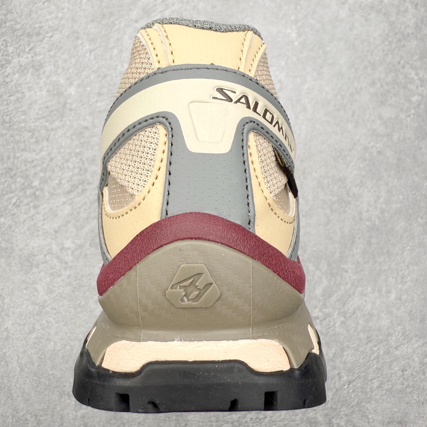 图片[8]-＃PK4.0 Salomon XT-QUEST ADV 萨洛蒙潮流越野机能户外功能鞋 基于市场现有版本全新升级调整改良 现阶段市场最强产物 全新主色陆续出货 大底描漆工整零瑕疵 鞋头定型弧度完美 纯原外贸平台特供订单 耗时半年巨作 全套原纸板楦头开发 原厂特供网布配套加持 确保原汁原味 完美呈现版型 原档数据独家私模五层组合大底 男女鞋同步官方开发至46.5 原装Ortholite轻量化鞋垫 中底布带钢印编号 原厂TPU锁扣 进口港宝加持 后跟自然饱满 还原公司包裹性 基于 SALOMON 初代 XT 鞋身造型并搭载 4D ADVANCED CHASSIS™ 大底打造而成 为这款 XT-QUEST 带来了多项足部控制与保护等功能性 如在运动过程中控制左右晃动的过程而提高稳定性、改善长途越野过程中足中到足尖的过渡、提高感知岩石的精确度以抵抗尖锐物体对脚底的伤害以及采用动态缓冲来增强穿着舒适感 从而减轻疲劳感 使XT-QUEST 成为一双舒适且安全的户外之履 尺码：36 36.5 37.5 38 38.5 39 40 40.5 41 42 42.5 43 44 44.5 45-选品中心