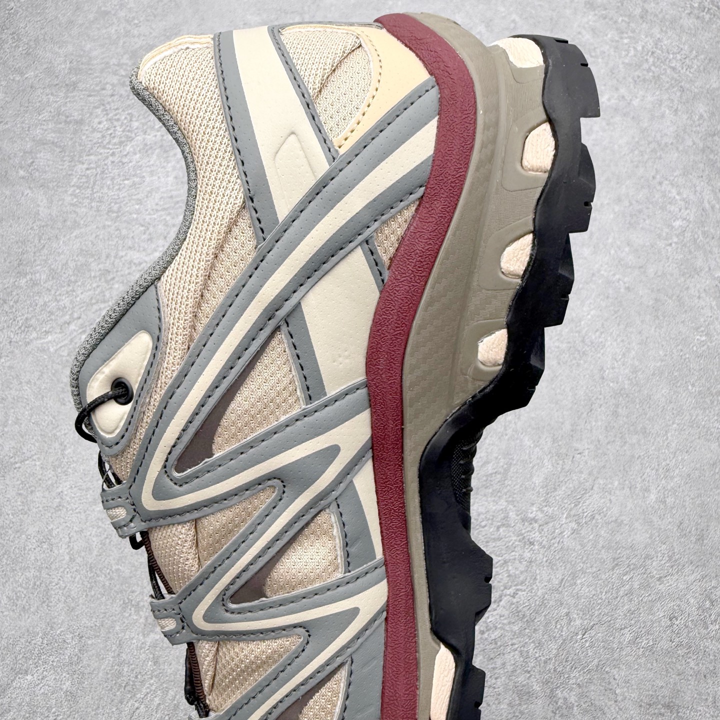 图片[7]-＃PK4.0 Salomon XT-QUEST ADV 萨洛蒙潮流越野机能户外功能鞋 基于市场现有版本全新升级调整改良 现阶段市场最强产物 全新主色陆续出货 大底描漆工整零瑕疵 鞋头定型弧度完美 纯原外贸平台特供订单 耗时半年巨作 全套原纸板楦头开发 原厂特供网布配套加持 确保原汁原味 完美呈现版型 原档数据独家私模五层组合大底 男女鞋同步官方开发至46.5 原装Ortholite轻量化鞋垫 中底布带钢印编号 原厂TPU锁扣 进口港宝加持 后跟自然饱满 还原公司包裹性 基于 SALOMON 初代 XT 鞋身造型并搭载 4D ADVANCED CHASSIS™ 大底打造而成 为这款 XT-QUEST 带来了多项足部控制与保护等功能性 如在运动过程中控制左右晃动的过程而提高稳定性、改善长途越野过程中足中到足尖的过渡、提高感知岩石的精确度以抵抗尖锐物体对脚底的伤害以及采用动态缓冲来增强穿着舒适感 从而减轻疲劳感 使XT-QUEST 成为一双舒适且安全的户外之履 尺码：36 36.5 37.5 38 38.5 39 40 40.5 41 42 42.5 43 44 44.5 45-选品中心