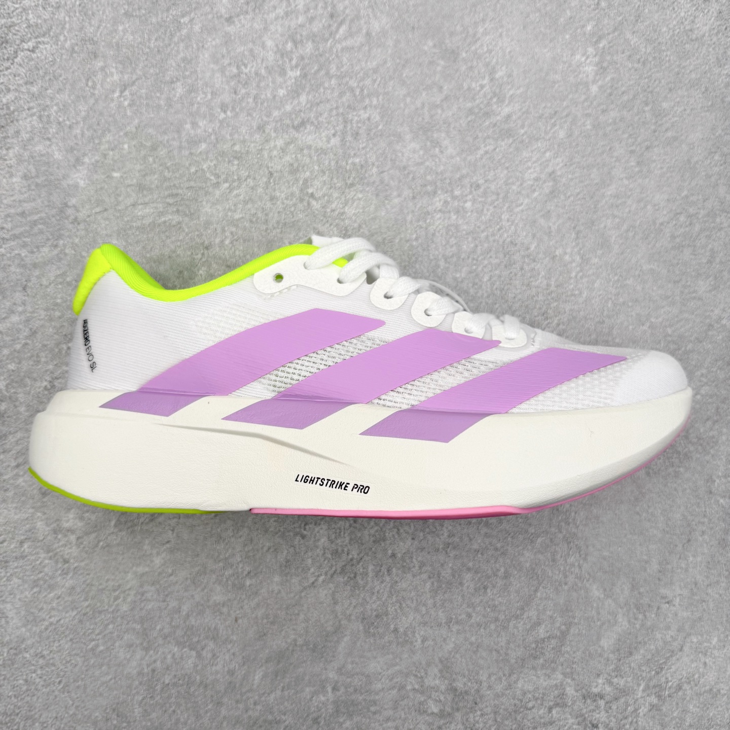 图片[14]-＃福利特价 AD Adizero EVO SL 马拉松竞速专业跑鞋 CELERMESH针织网面非常轻薄 纤维间的缝隙很大 可以保证跑步时的透气、排汗效果 鞋舌直接与两侧的内衬和鞋底连接在一起 在跑步过程中不会被鞋舌的左右移动所困扰 在标准鞋带孔的基础上再拓宽一组鞋带孔 适合不同脚型的需求 突破性 EnergyRods 技术，有助于跑者实现更好的成绩 中底独特的LIGHTSTRIKE PRO泡棉材质 微弹感觉在跑步过程中给予了良好的支撑体验 对于顶级精英和高水平进阶跑者来说 ADIOS PRO是一双值得信赖的竞速比赛用鞋 尺码：36 36.5 37.5 38 38.5 39 40 40.5 41 42 42.5 43 44 44.5 45-选品中心