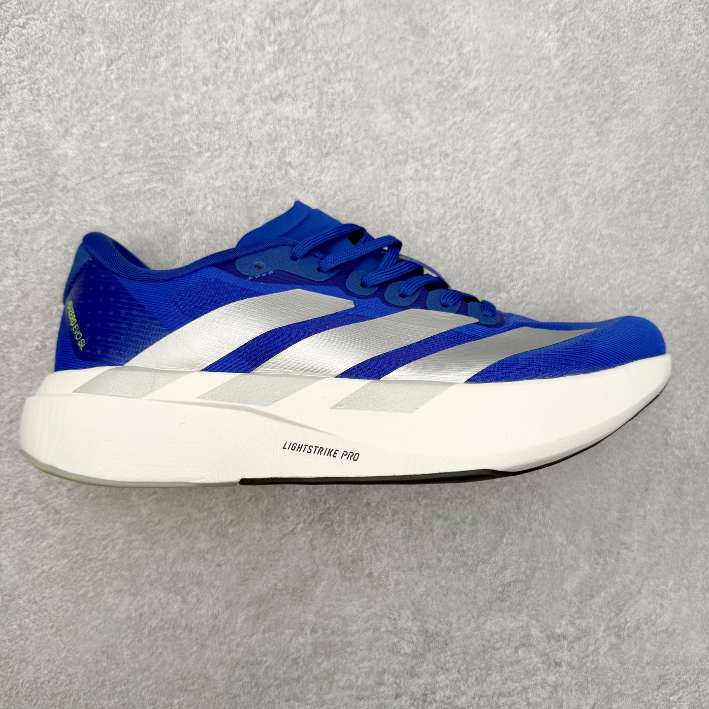 图片[21]-＃福利特价 AD Adizero EVO SL 马拉松竞速专业跑鞋 CELERMESH针织网面非常轻薄 纤维间的缝隙很大 可以保证跑步时的透气、排汗效果 鞋舌直接与两侧的内衬和鞋底连接在一起 在跑步过程中不会被鞋舌的左右移动所困扰 在标准鞋带孔的基础上再拓宽一组鞋带孔 适合不同脚型的需求 突破性 EnergyRods 技术，有助于跑者实现更好的成绩 中底独特的LIGHTSTRIKE PRO泡棉材质 微弹感觉在跑步过程中给予了良好的支撑体验 对于顶级精英和高水平进阶跑者来说 ADIOS PRO是一双值得信赖的竞速比赛用鞋 尺码：36 36.5 37.5 38 38.5 39 40 40.5 41 42 42.5 43 44 44.5 45-选品中心