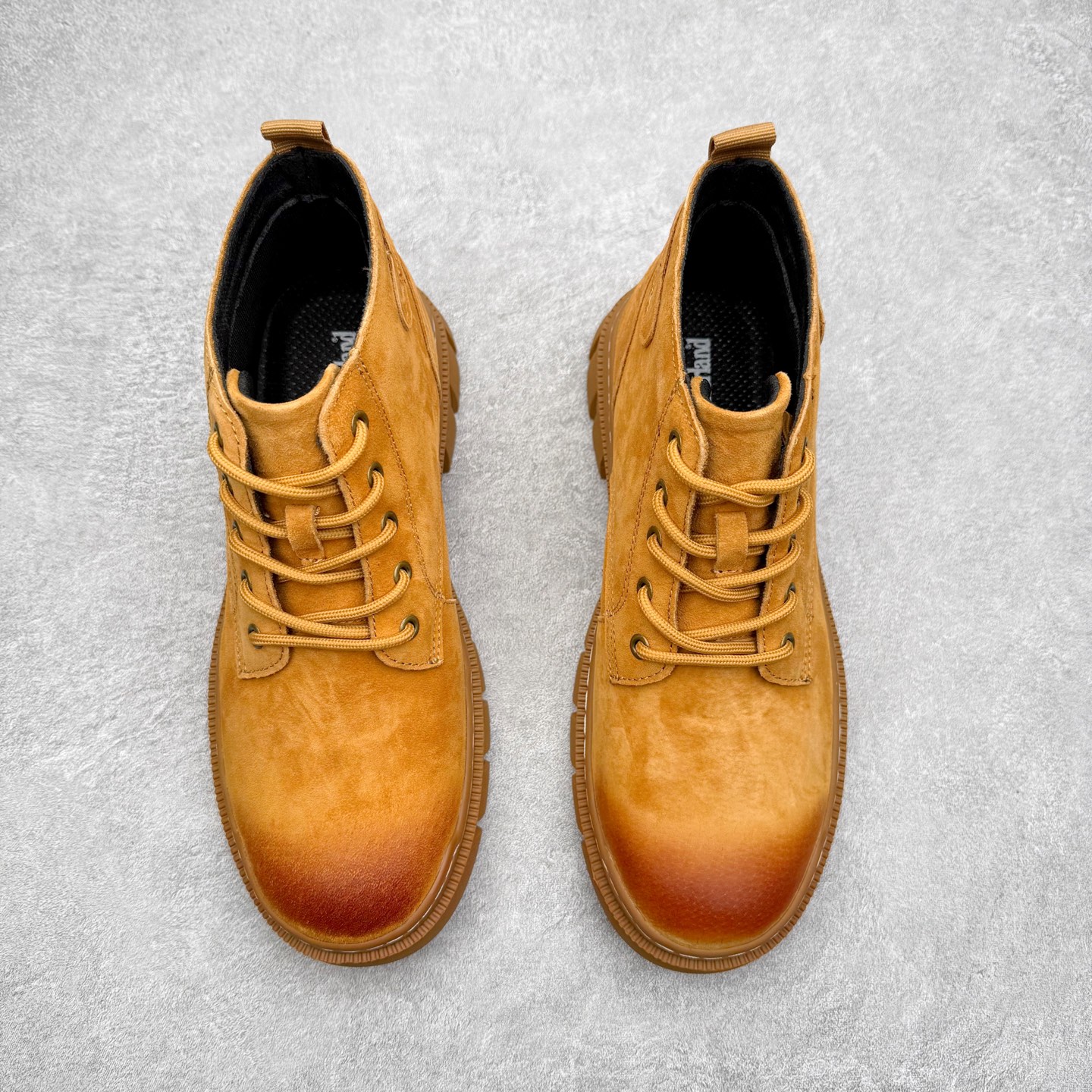 图片[2]-Timberland 添柏岚/天伯伦 25秋冬新款 经典户外休闲大黄靴 广东大厂品质 原盒原包装 面料采用意大利🇮🇹顶级磨砂细纹牛皮搭配防臭防腐真皮乳胶鞋垫给您完美的穿着体验 质量考究耐穿型男必备 专治不帅 高品质脚感一流 尺码：35 36 37 38 39 40 41 42 43 44 (标准码)-选品中心